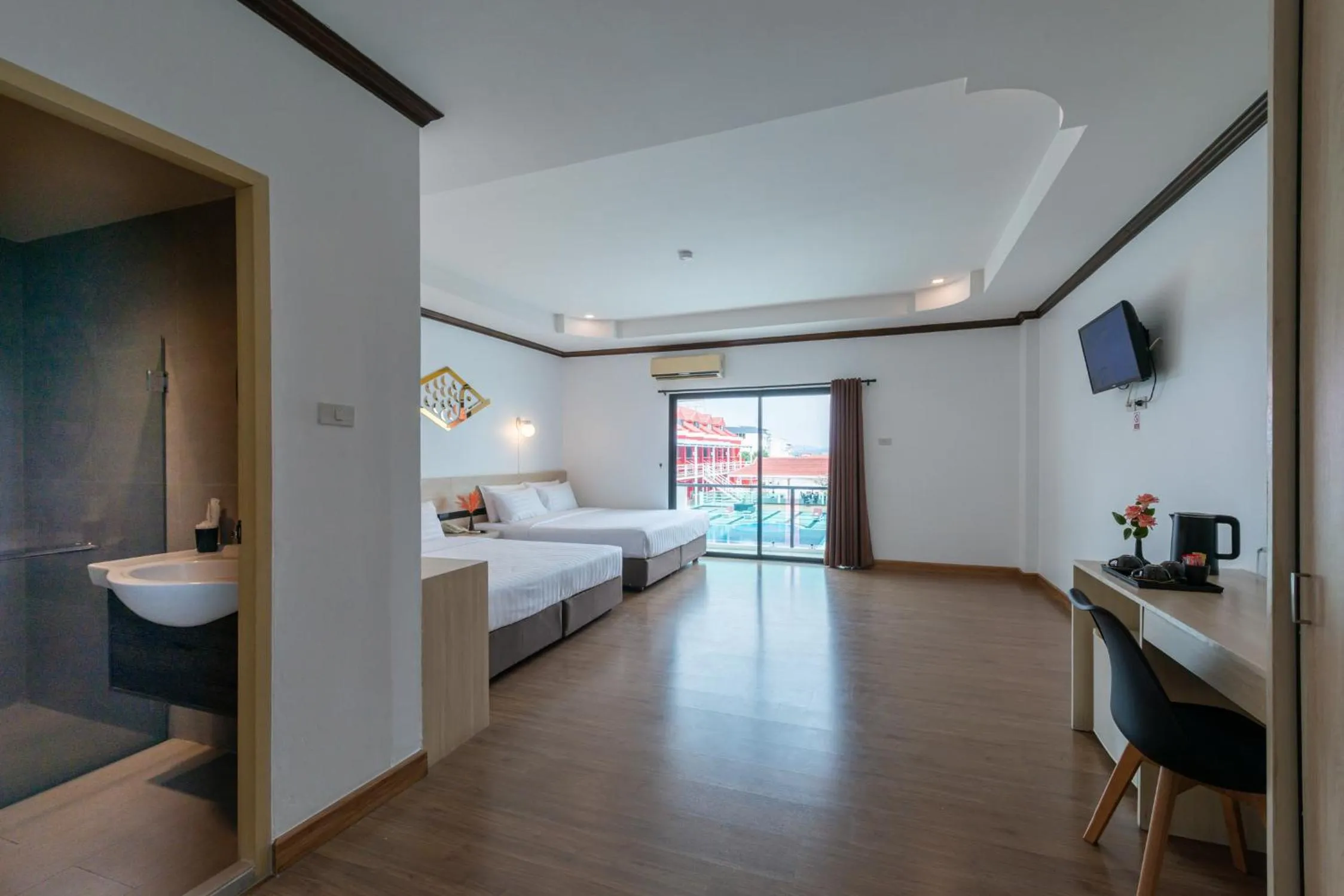 Photo of the whole room, Bed in Arawana Regency North Pattaya