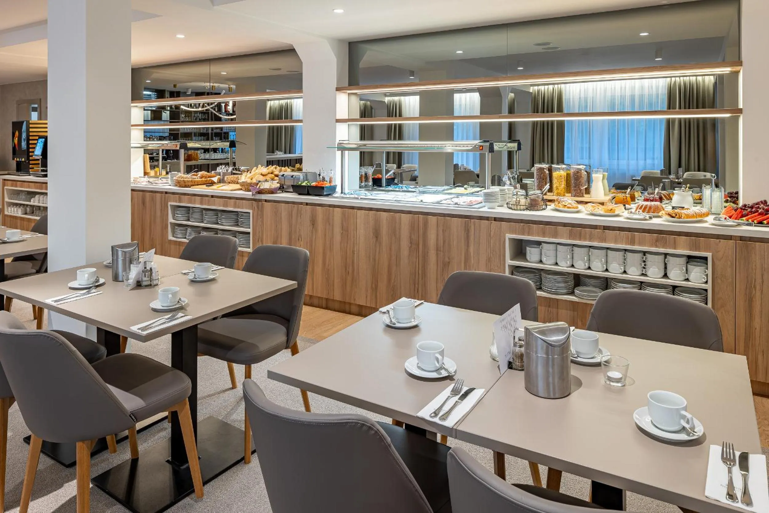 Restaurant/places to eat in Spa Hotel Devin