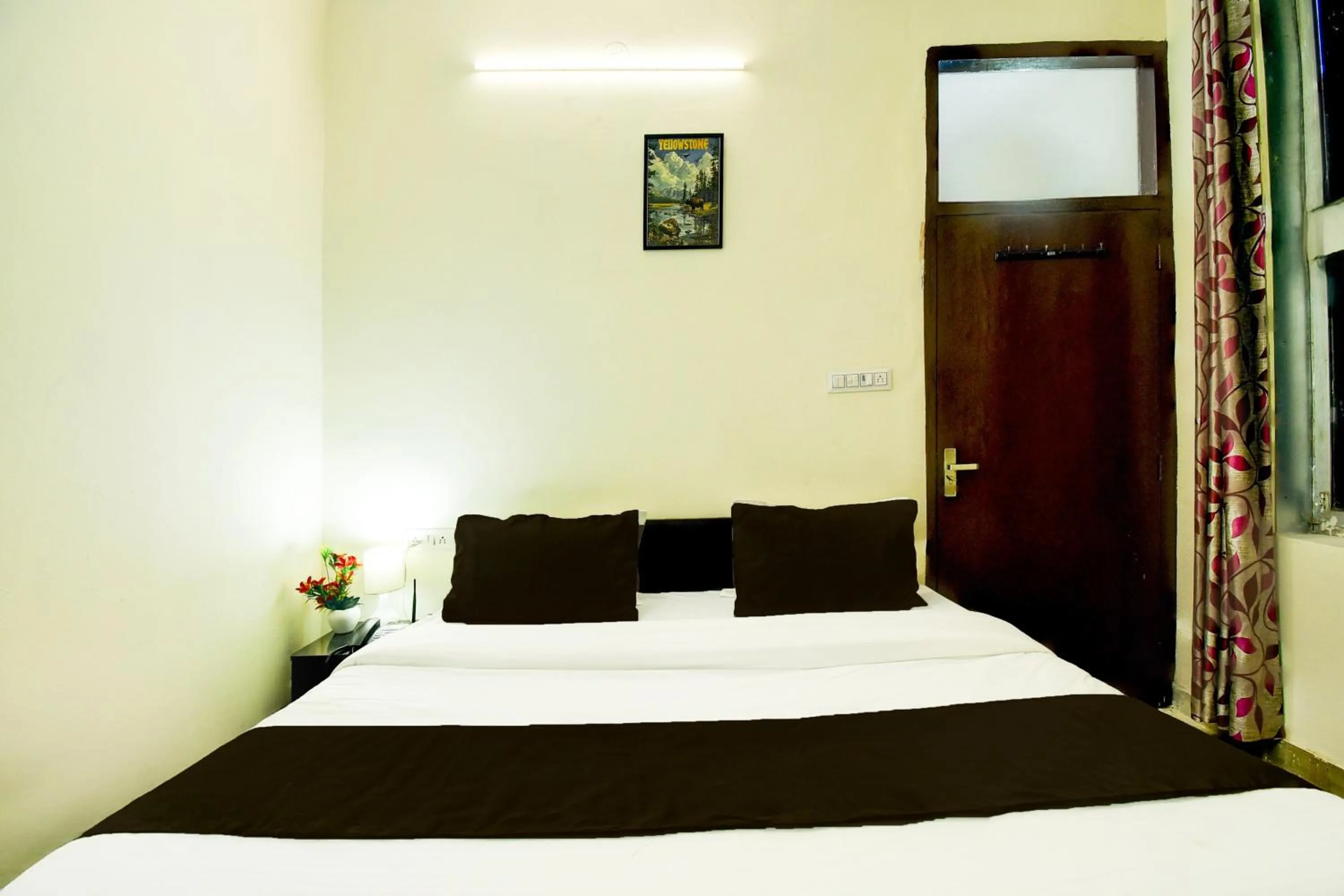 Bedroom in Super Hotel O Pragati Prime