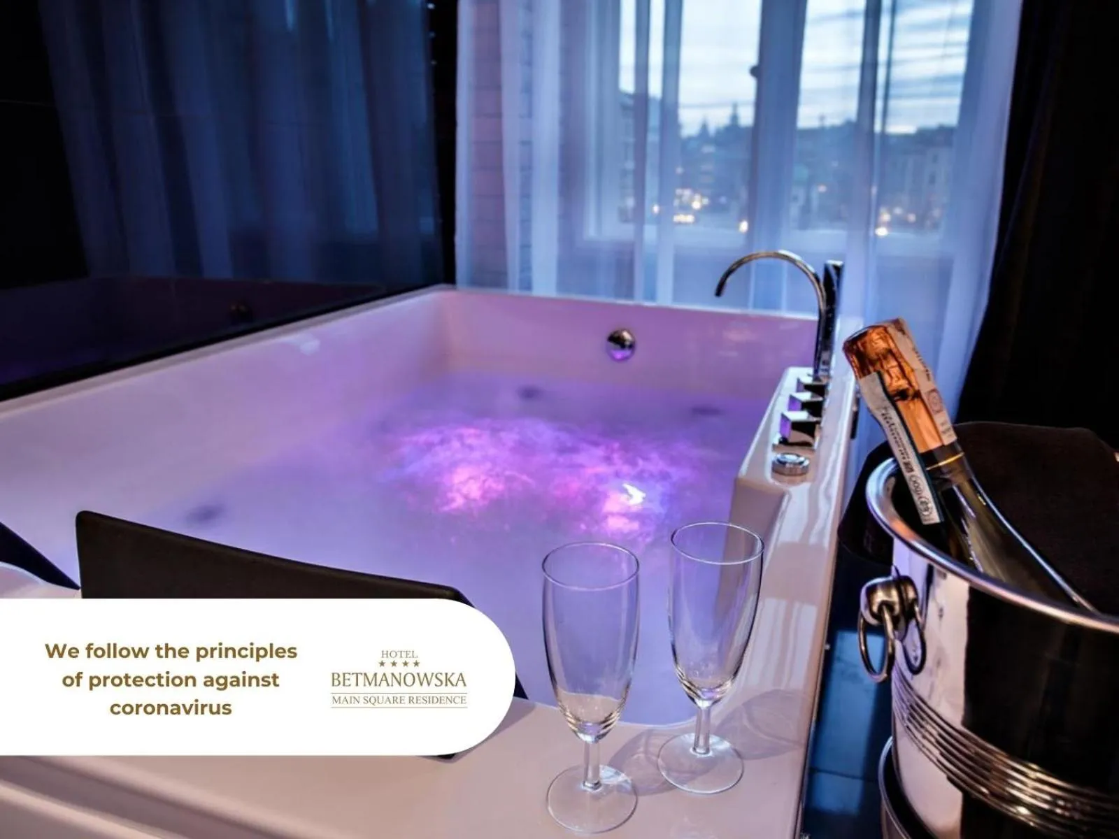 Hot Tub in Hotel Betmanowska Main Square Residence Adults Only