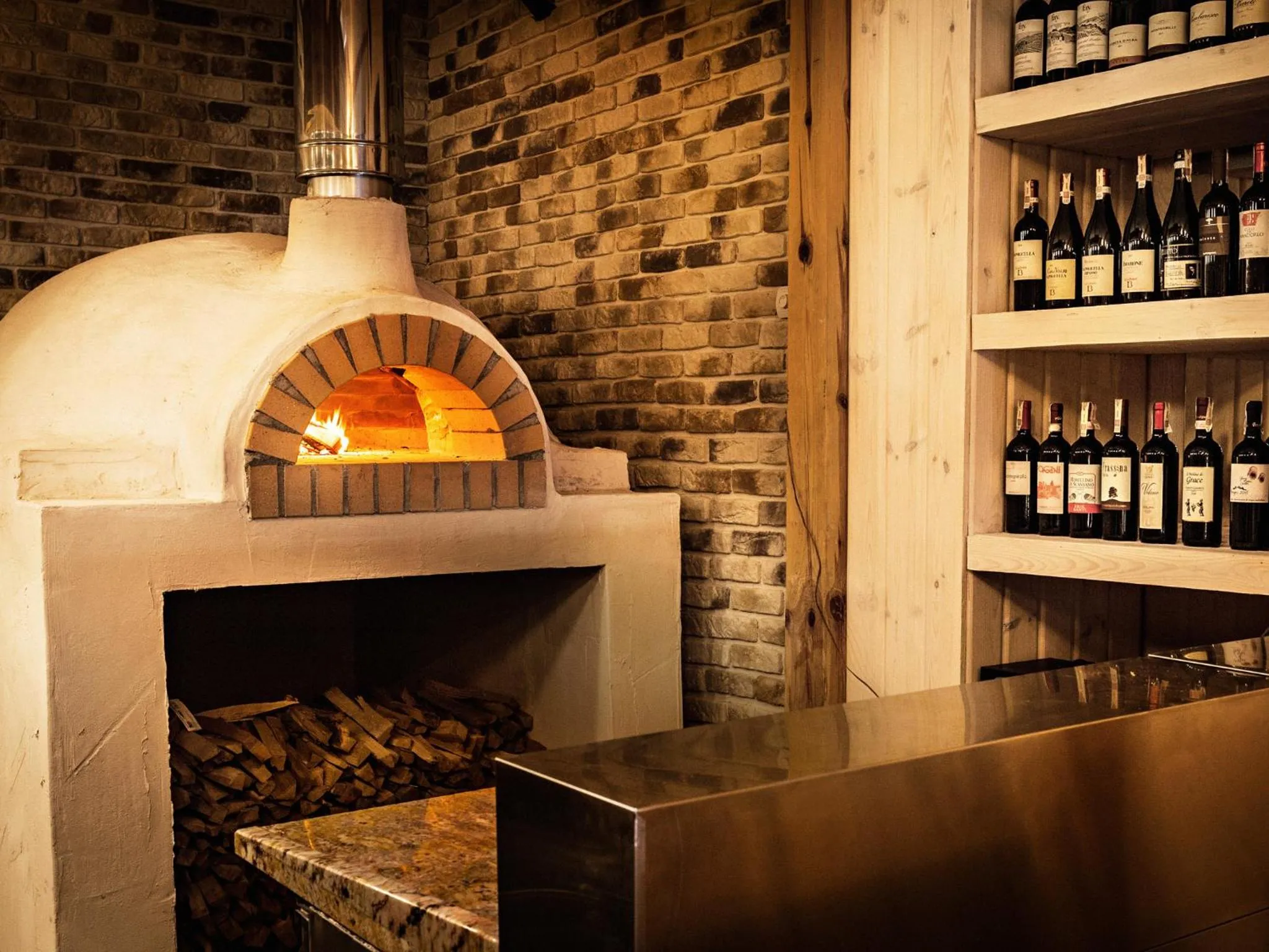 Restaurant/places to eat in Hotel Betmanowska Main Square Residence Adults Only