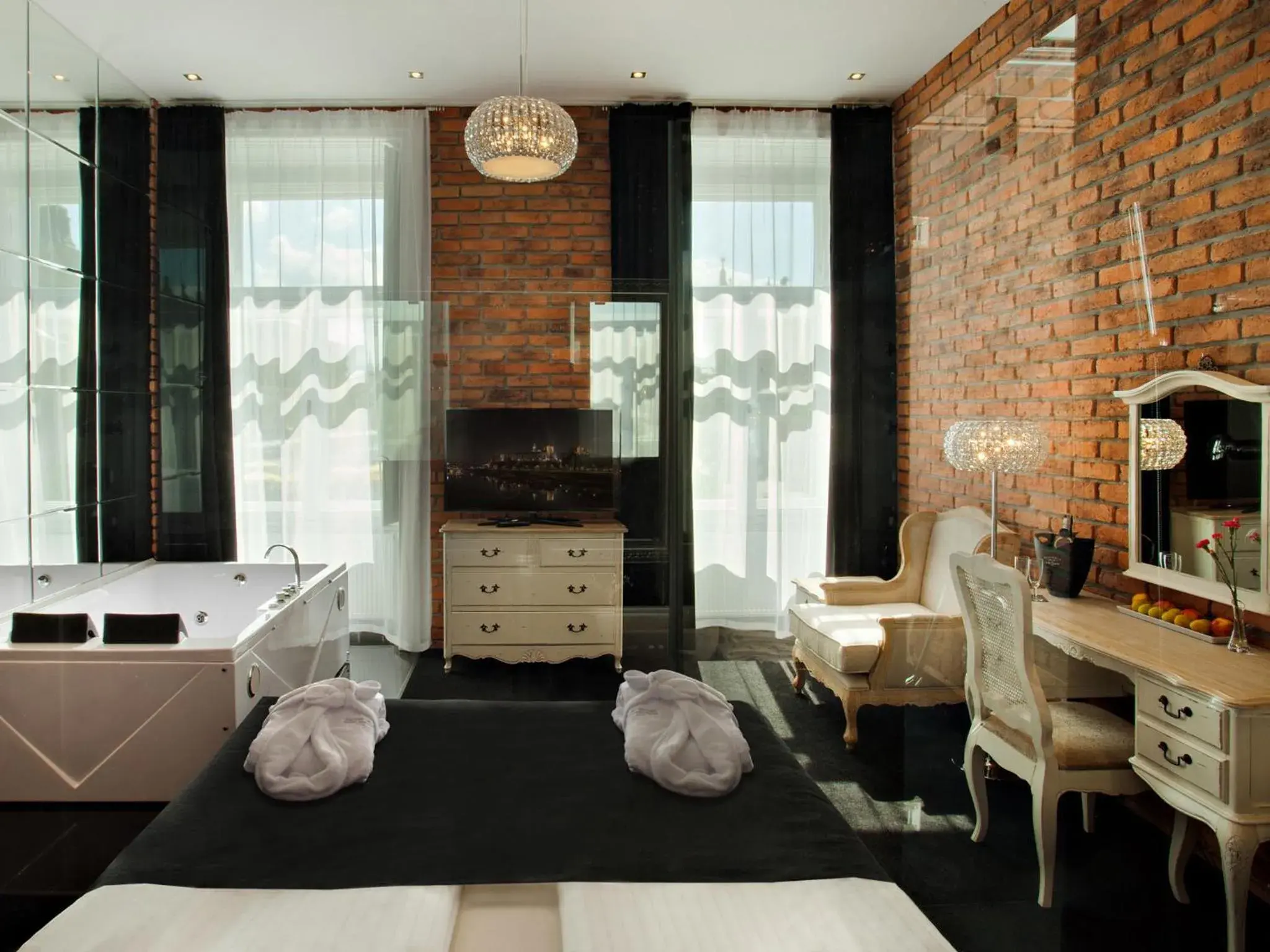 Photo of the whole room, Bed in Hotel Betmanowska Main Square Residence Adults Only Photo of the whole room, Bed in Hotel Betmanowska Main Square Residence Adults Only