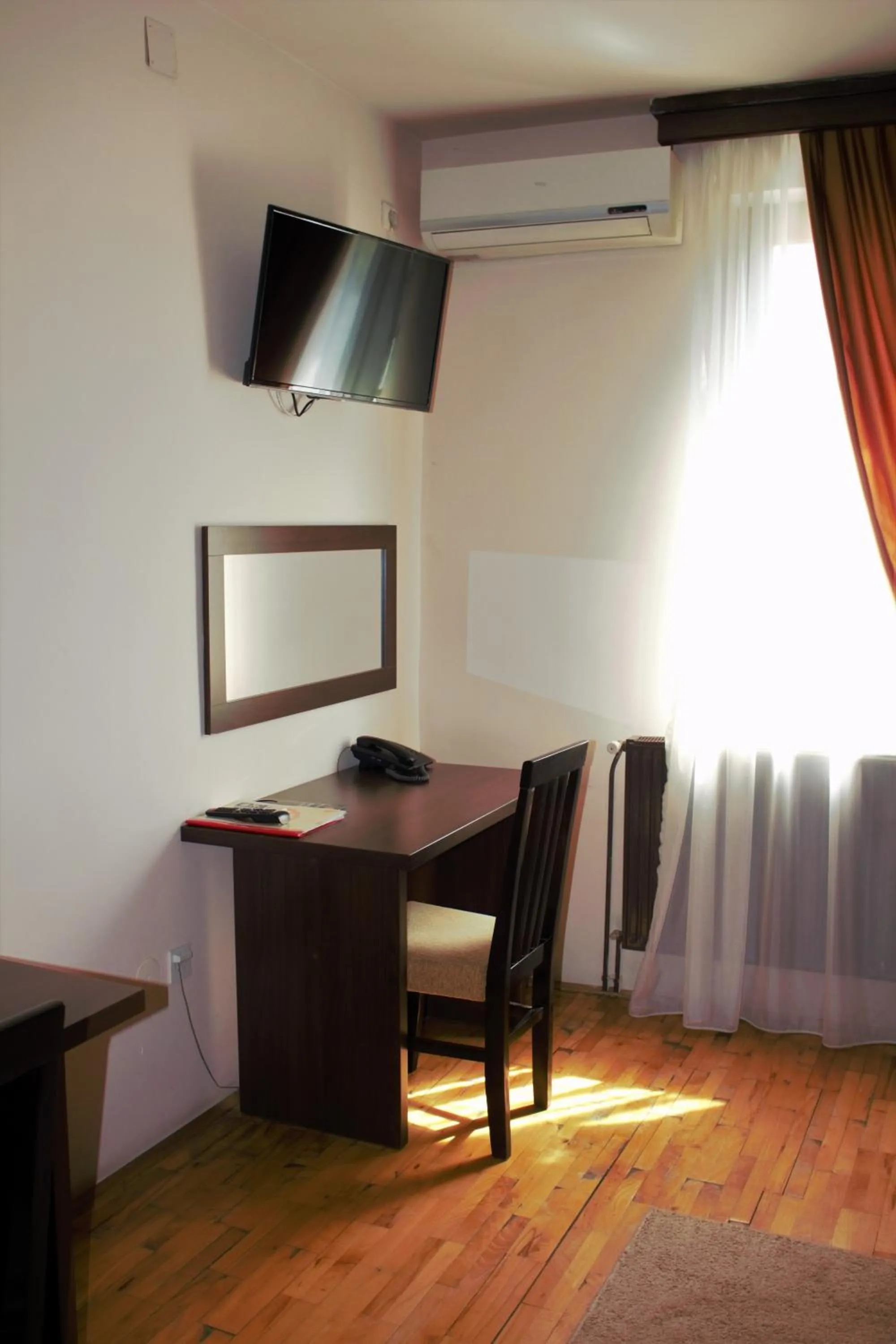 TV and multimedia in Garni Hotel City