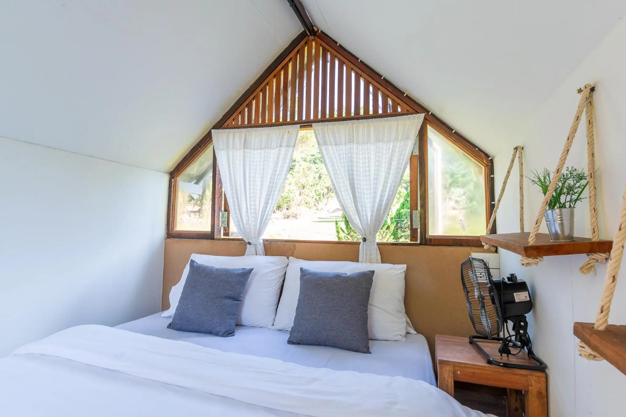 Bed in lion resort & cafe