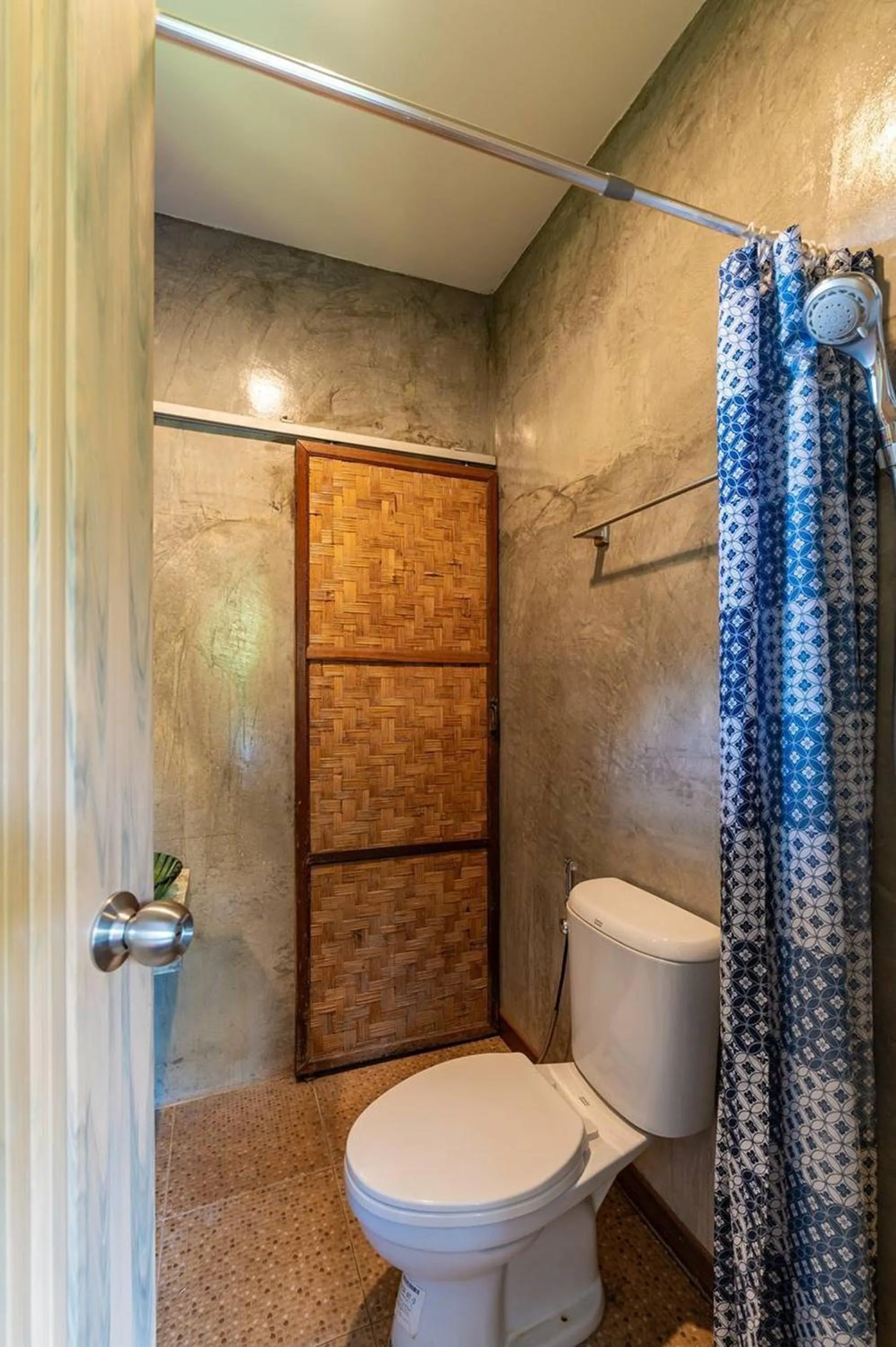 Bathroom in Lion Cafe Resort