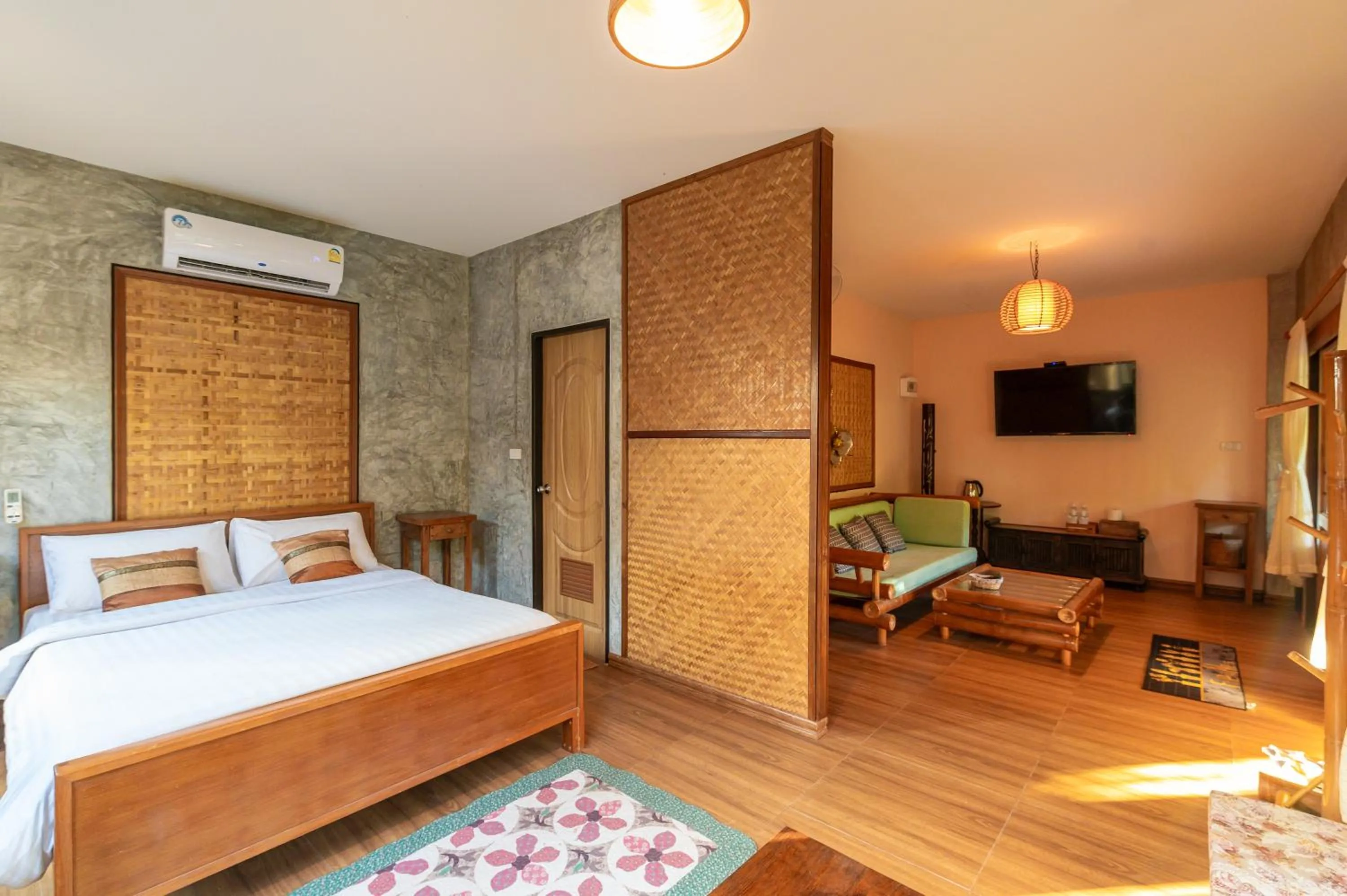 Bed in lion resort & cafe