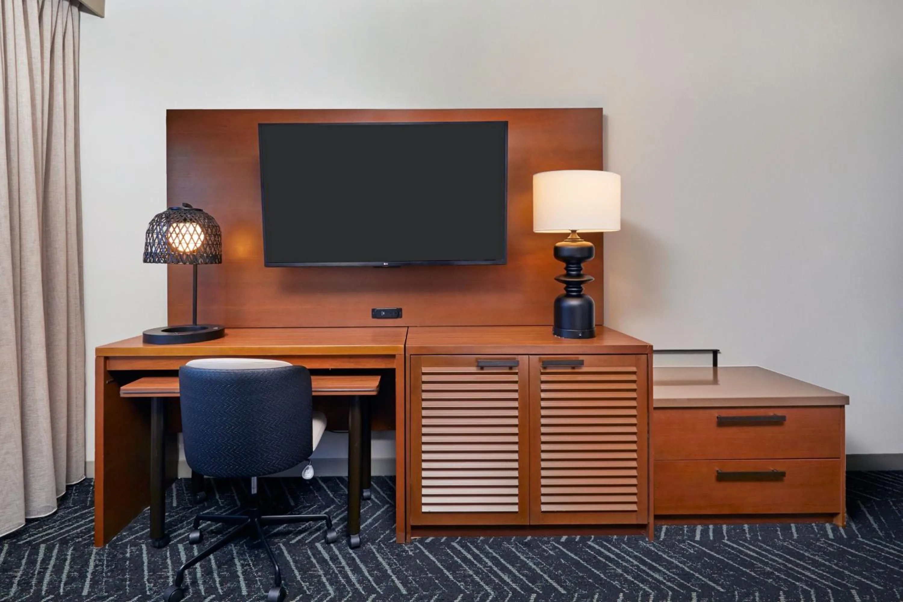Photo of the whole room in Courtyard by Marriott Oahu North Shore