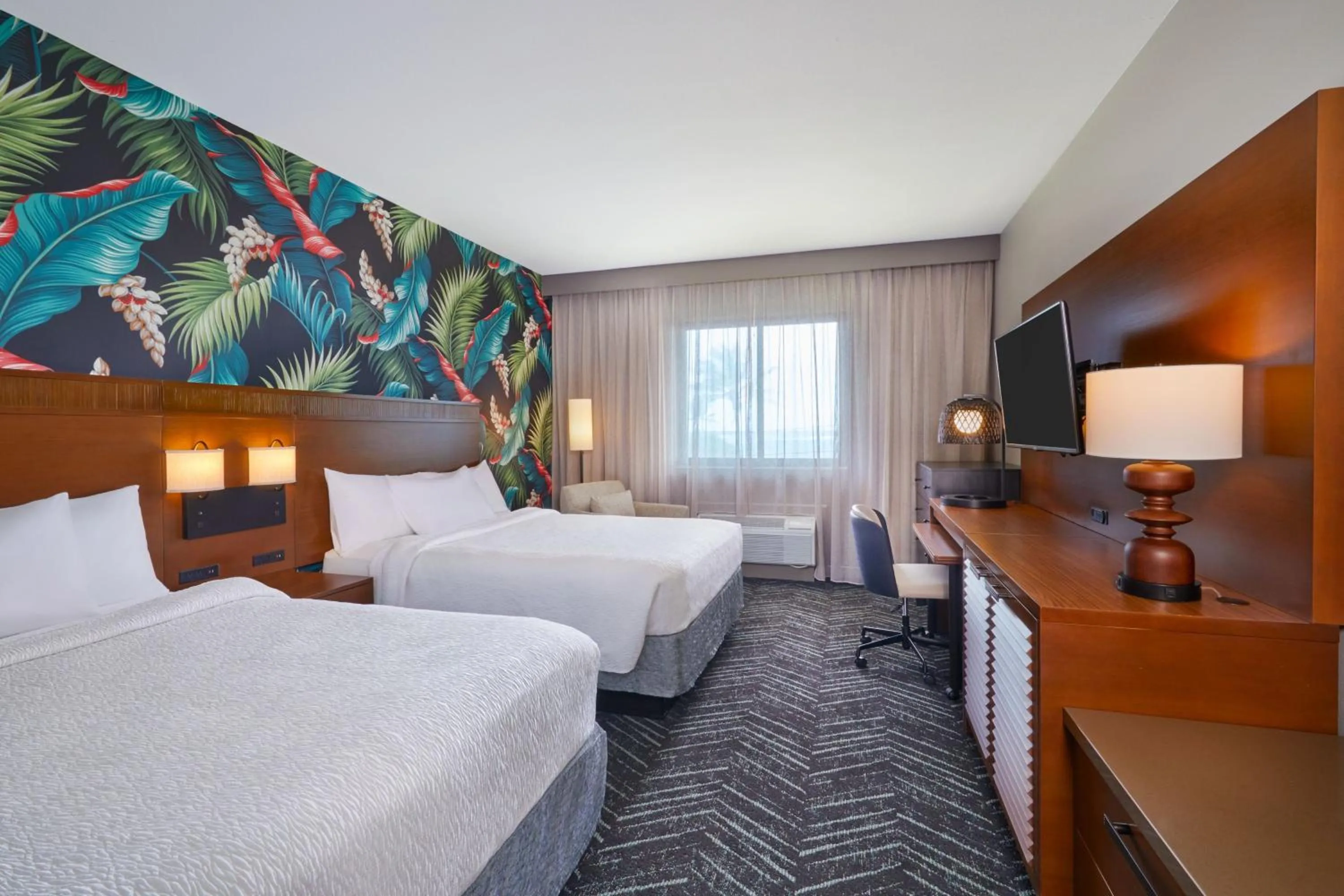 Photo of the whole room, Bed in Courtyard by Marriott Oahu North Shore
