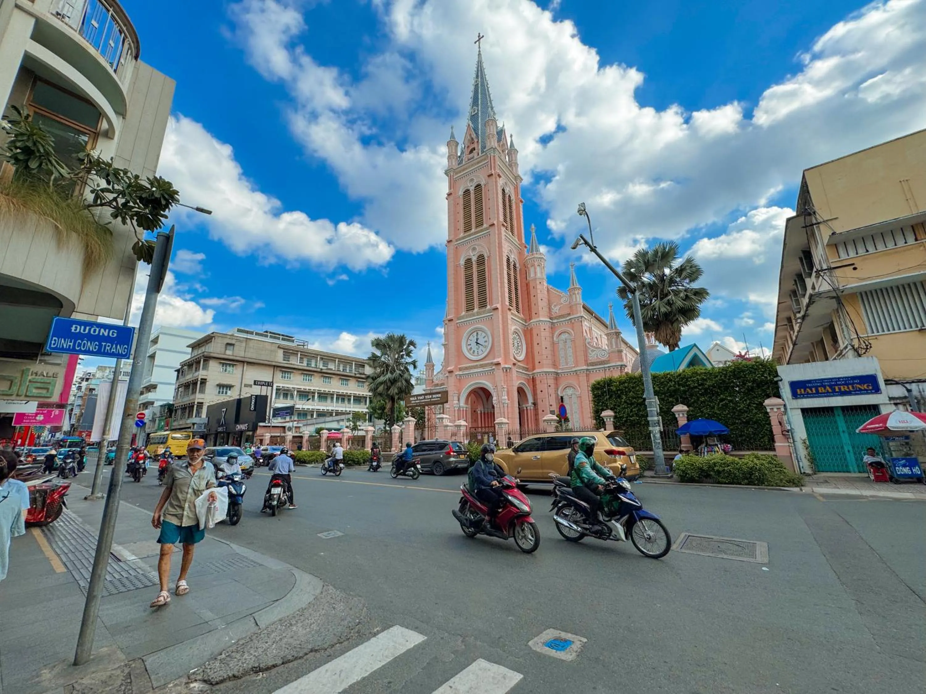 Nearby landmark in Lunaria Maison SaiGon Central Park