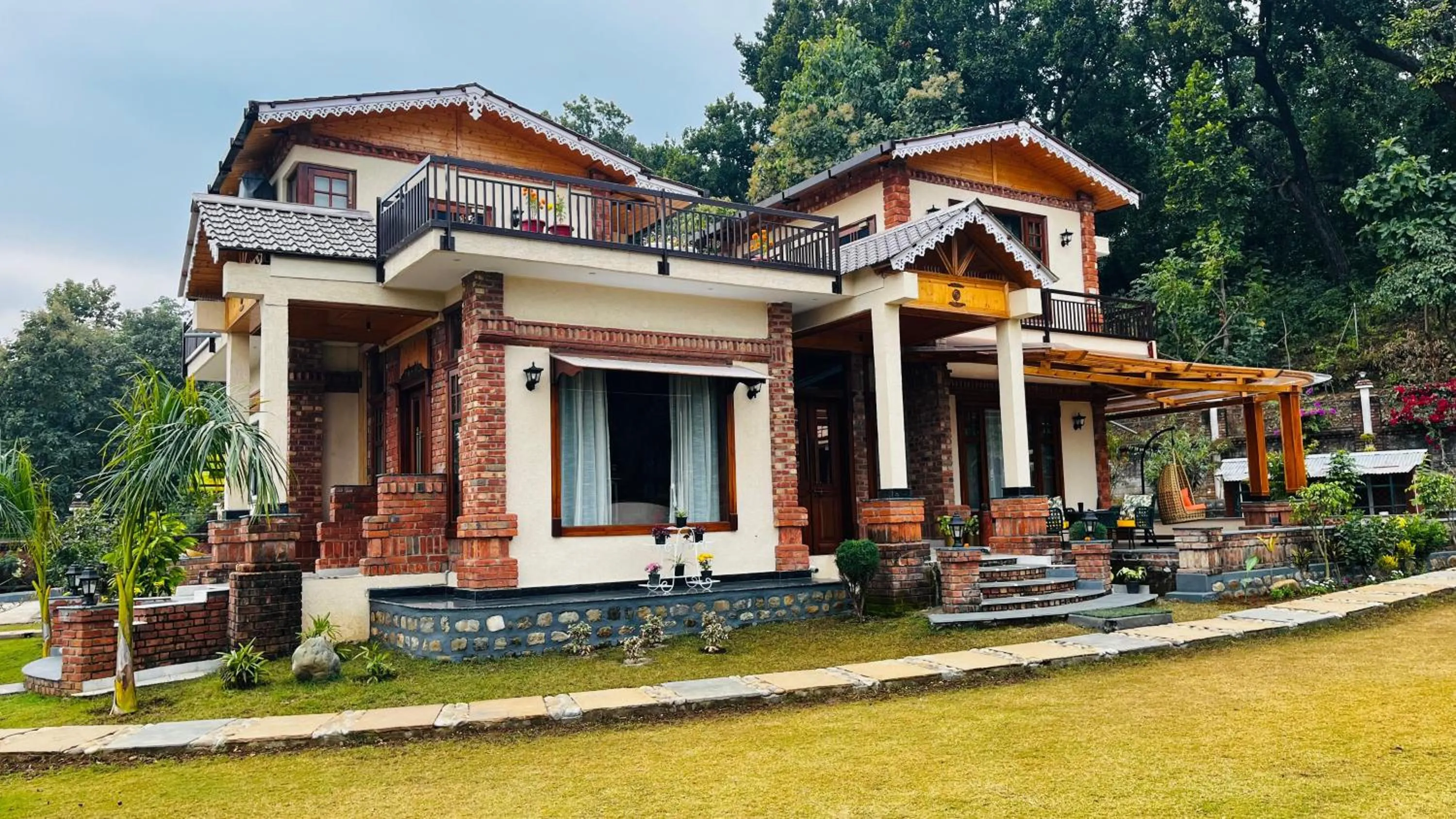 Property building in Vanhills - Luxury Home Stay in Jim Corbett