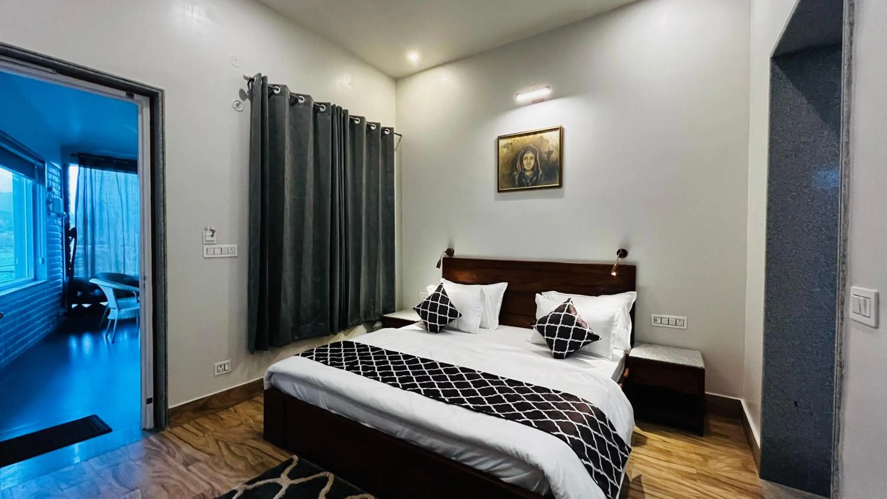 Bed in Vanhills - Luxury Home Stay in Jim Corbett