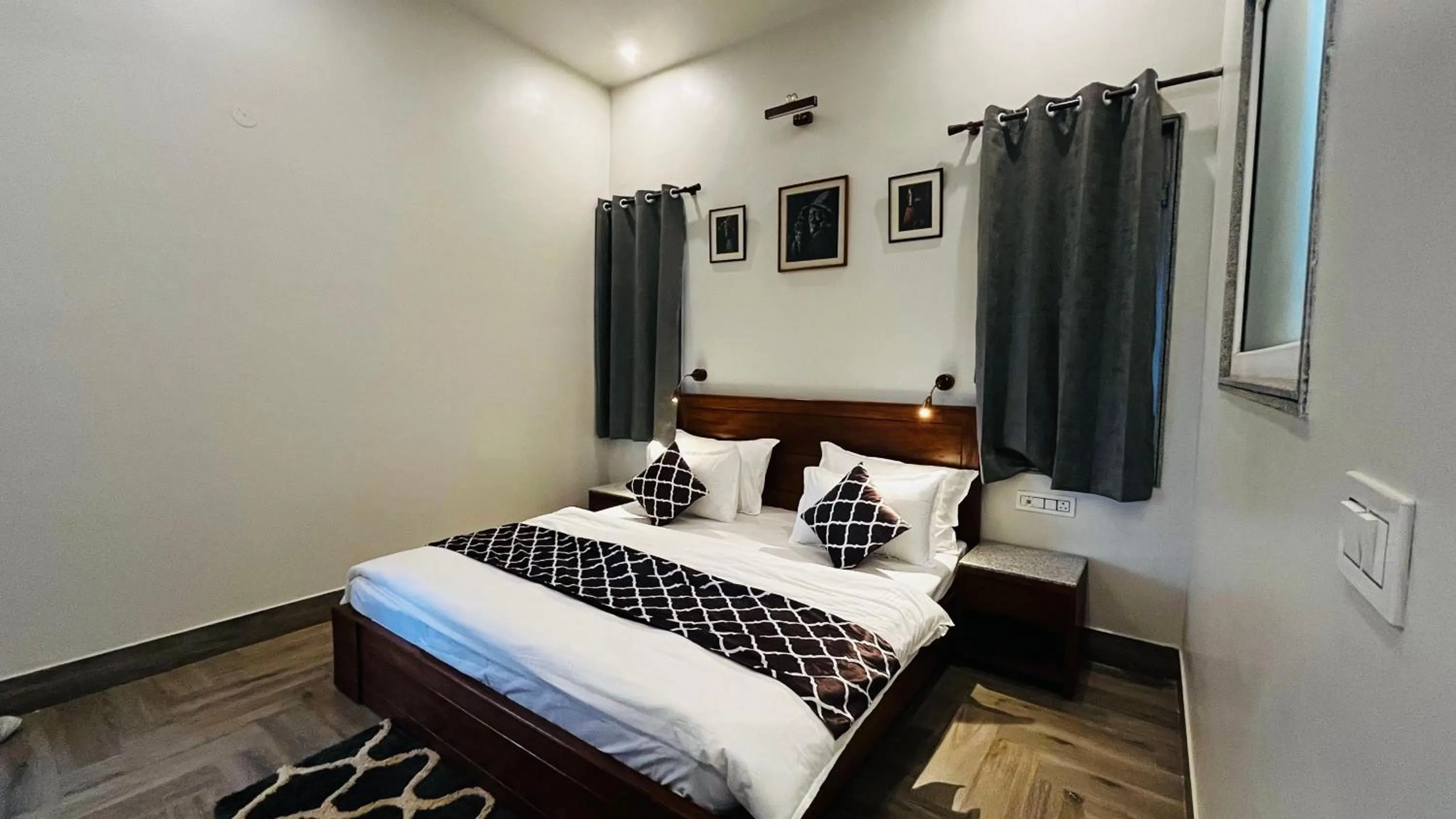 Bed in Vanhills - Luxury Home Stay in Jim Corbett