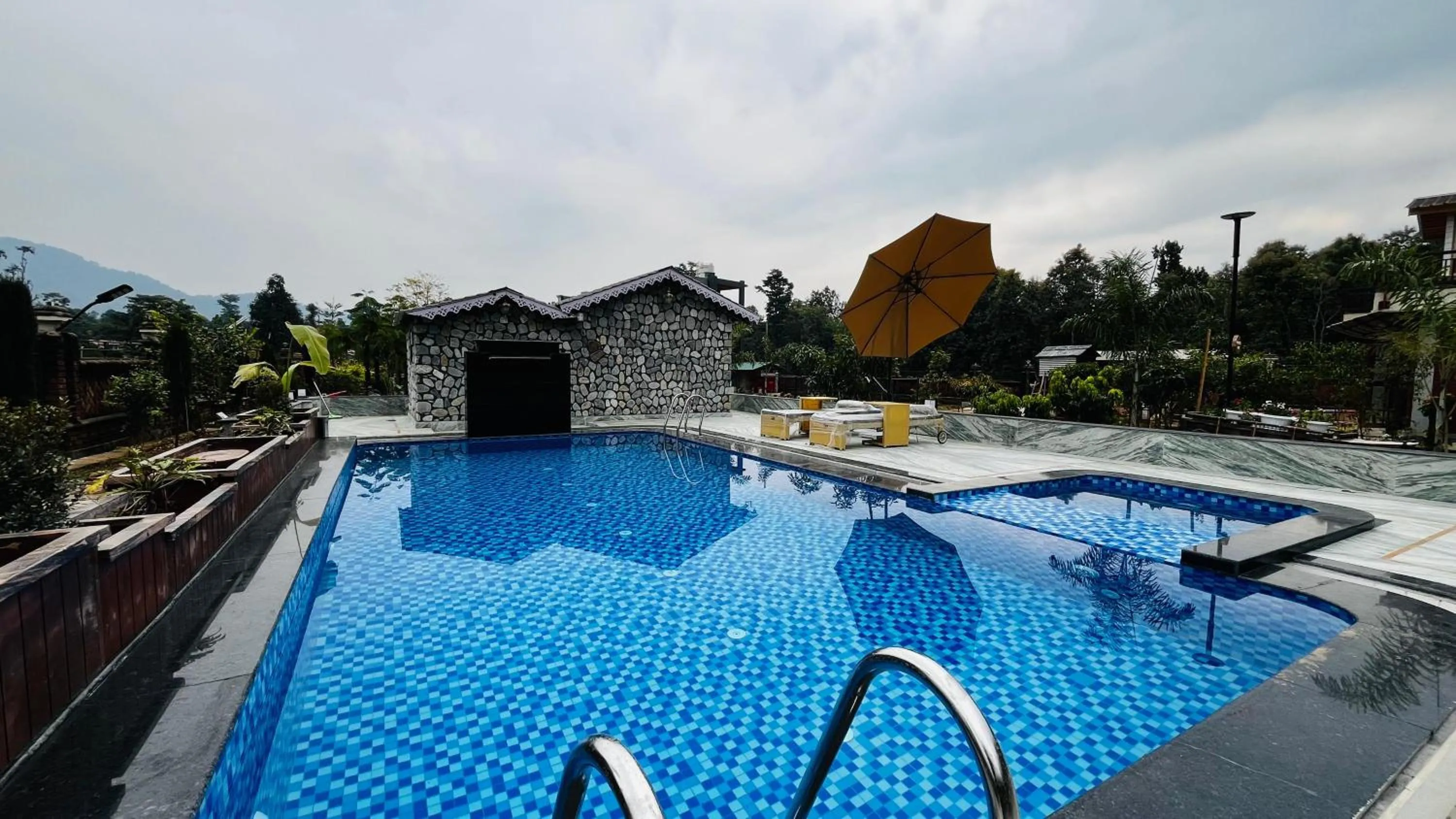 Swimming pool in Vanhills - Luxury Home Stay in Jim Corbett