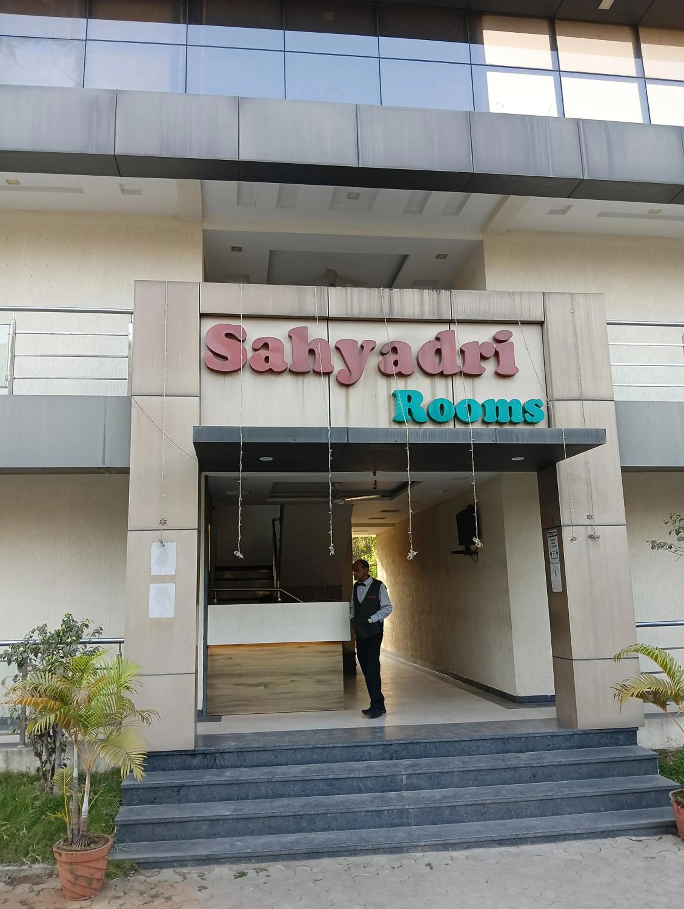 Hotel Sahyadri