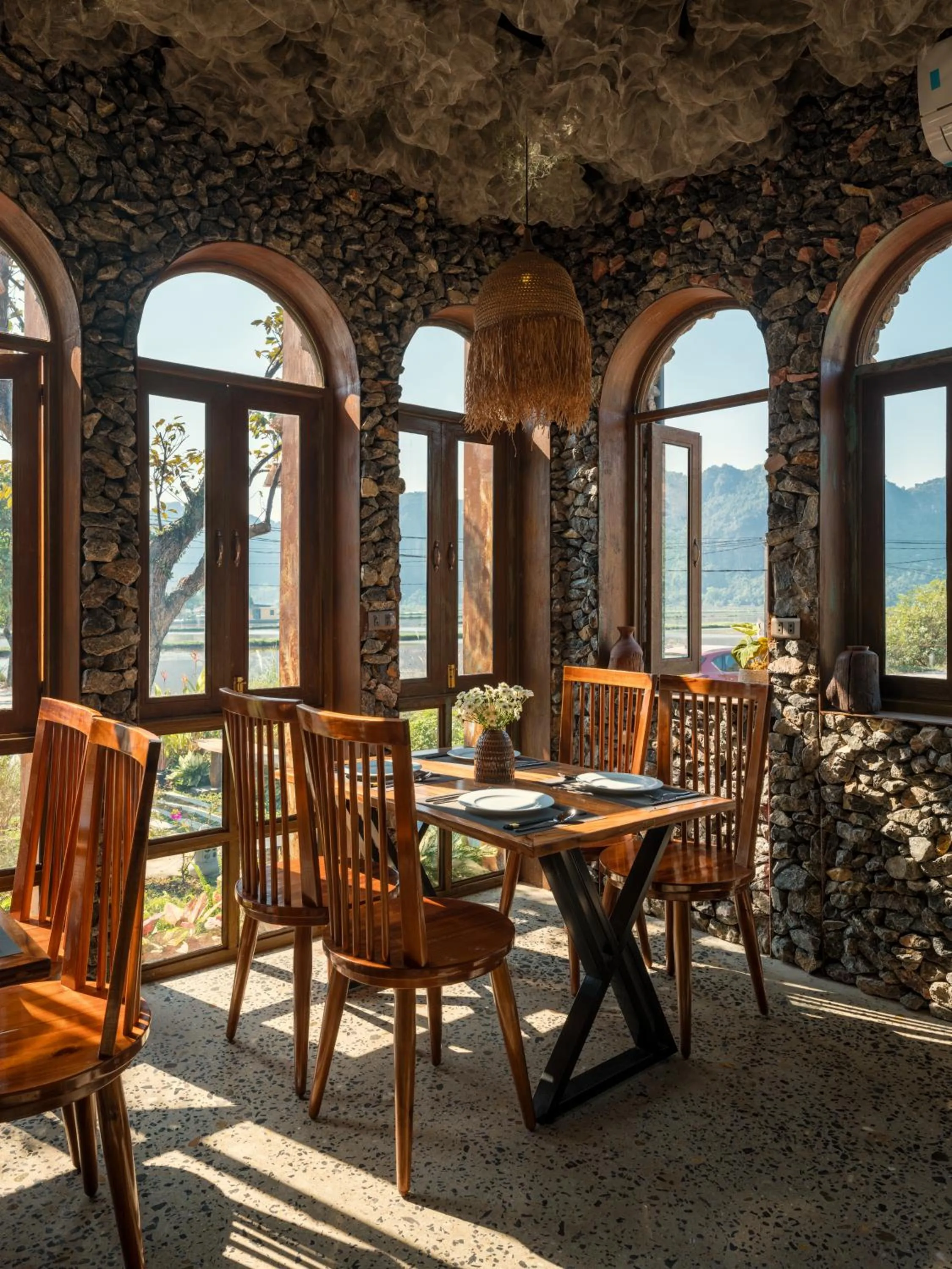 Dining area in Ailee Villa&Hotel TamCoc