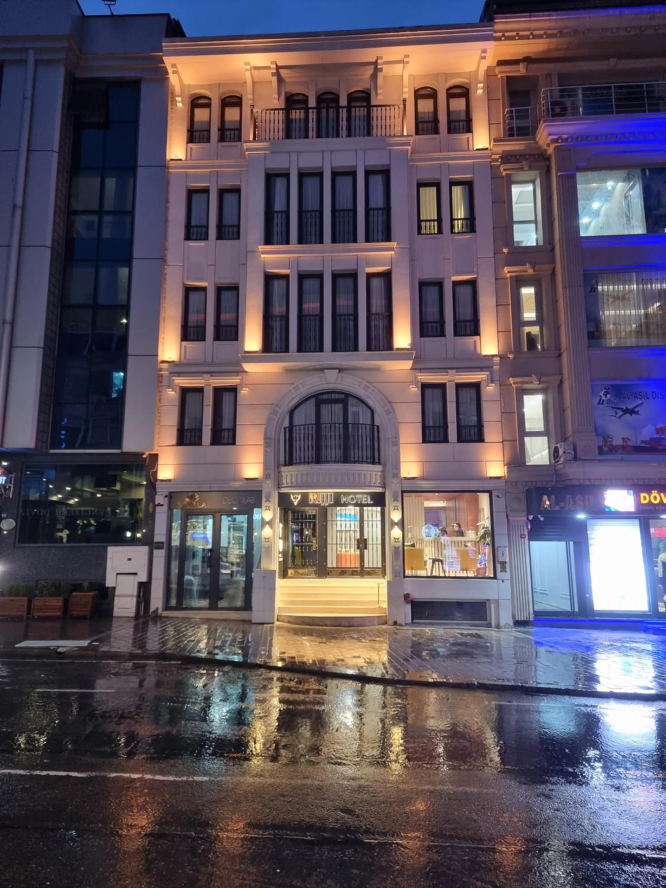 Property building in RIJJI HOTEL ISTANBUL OLD CiTY