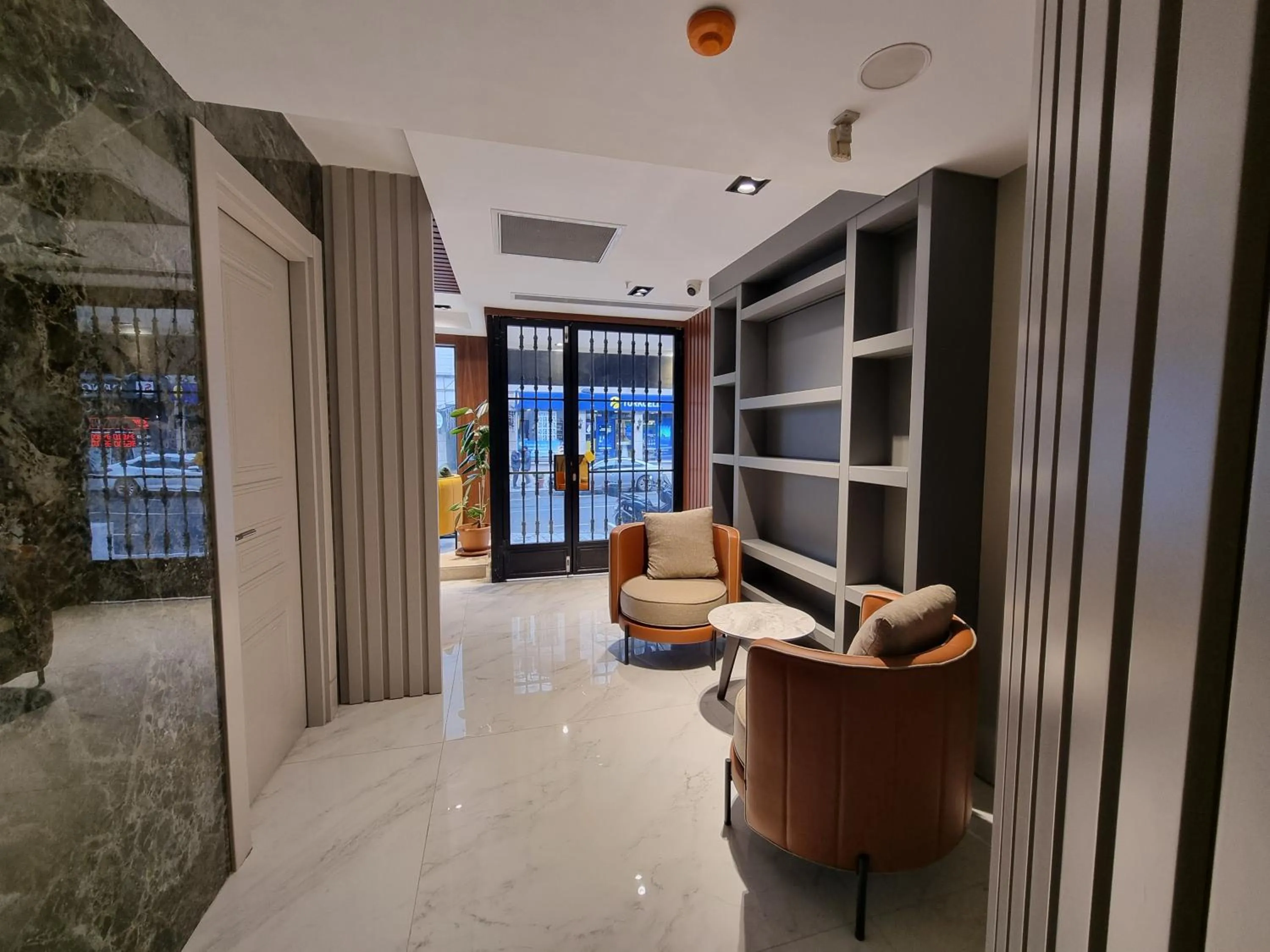 Lobby or reception in RIJJI HOTEL ISTANBUL OLD CiTY