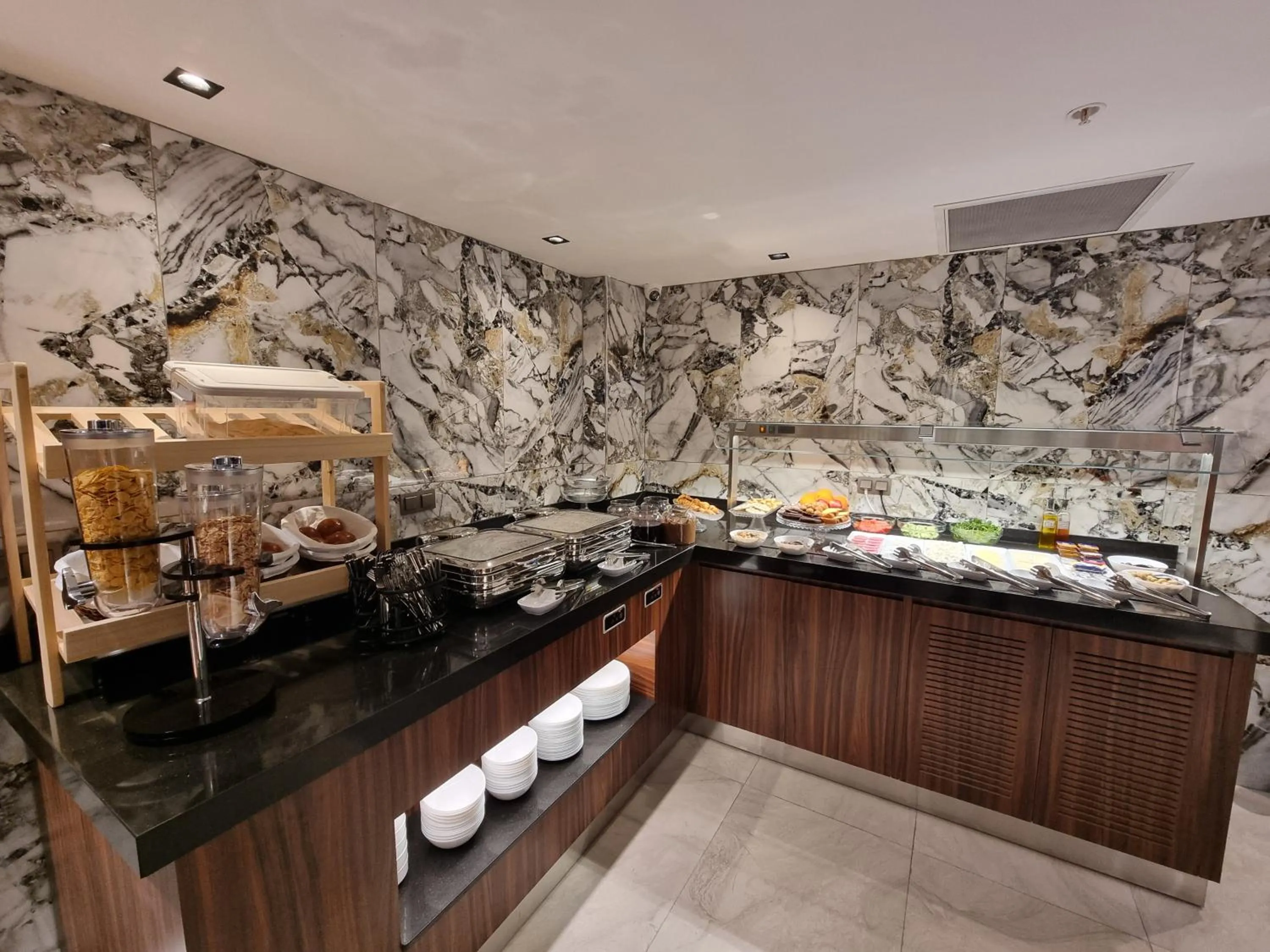 Food and drinks in RIJJI HOTEL ISTANBUL OLD CiTY