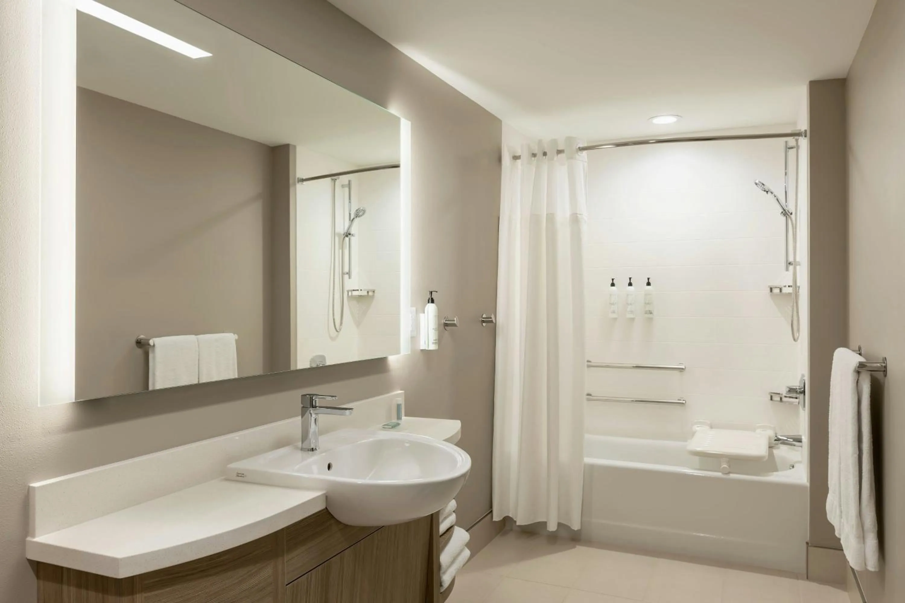 Bathroom in SpringHill Suites by Marriott Fargo