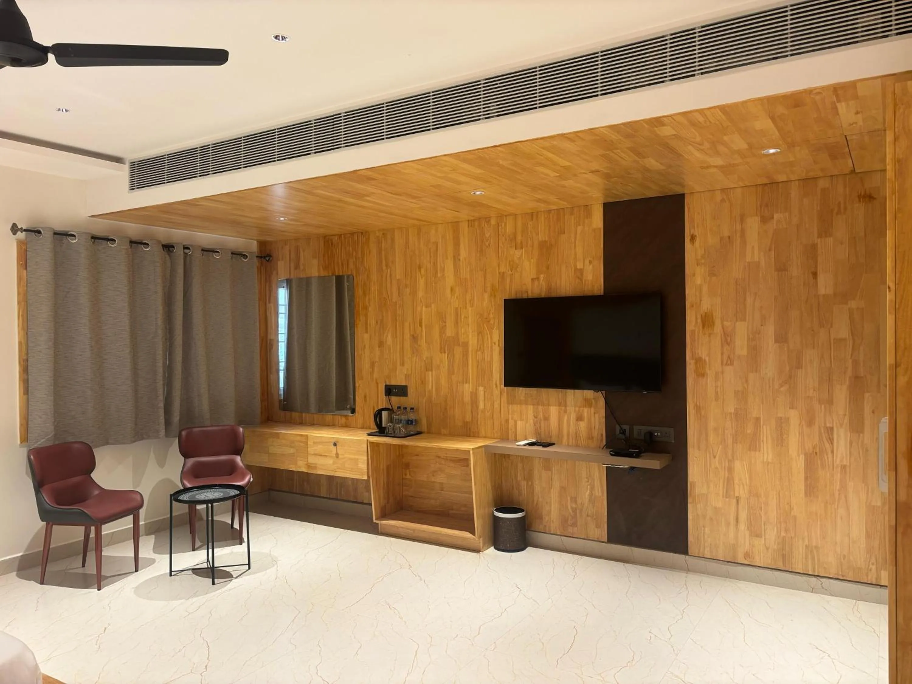 Living room in Anantharaa Hotel