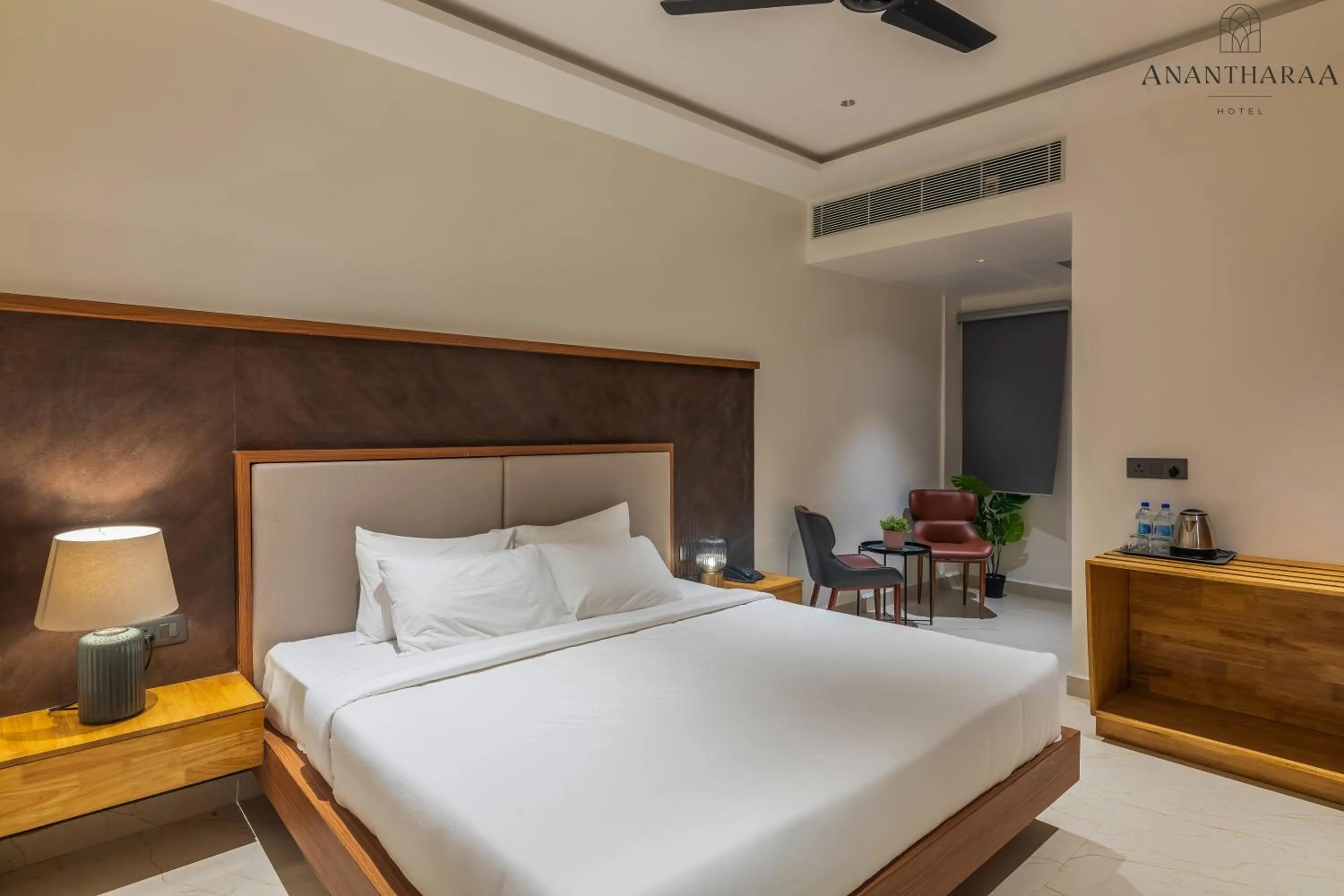 Photo of the whole room, Bed in Anantharaa Hotel