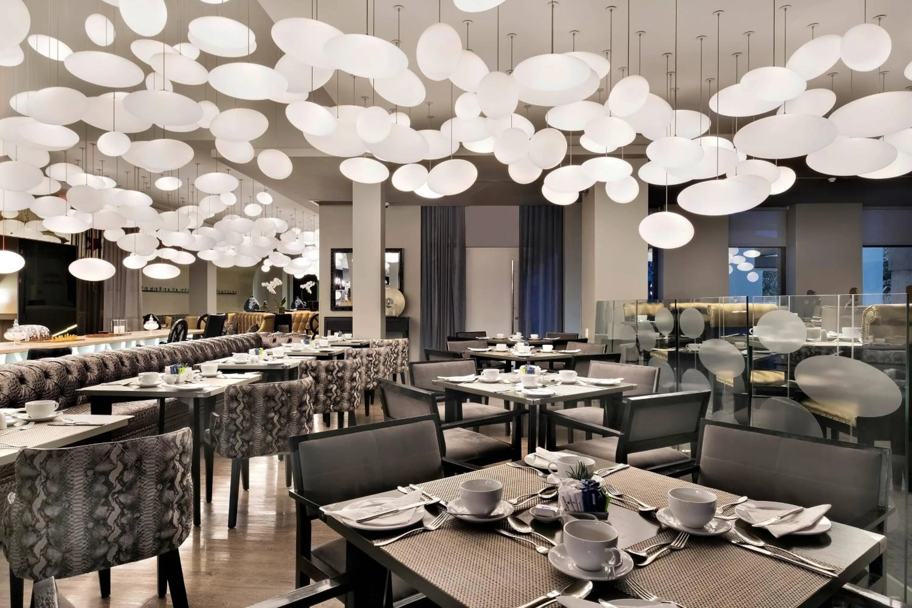 Restaurant/places to eat in Protea Hotel Fire & Ice! by Marriott Pretoria Menlyn