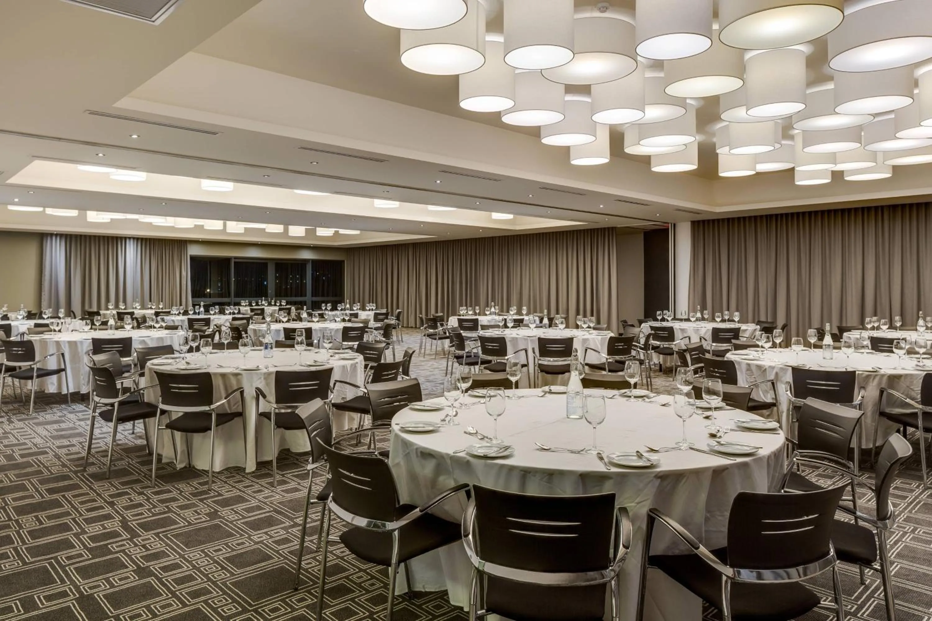 Meeting/conference room in Protea Hotel Fire & Ice! by Marriott Pretoria Menlyn