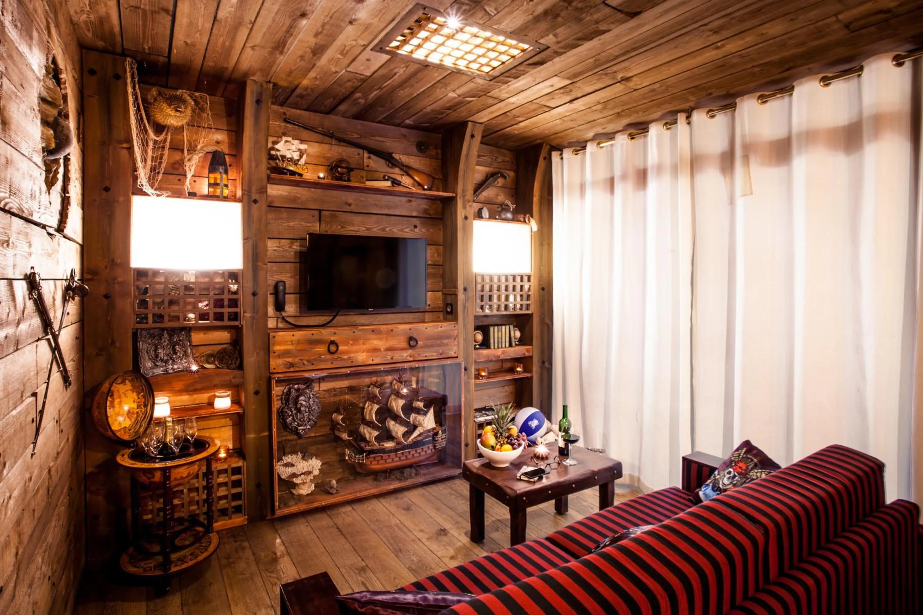 Staff in Hôtel Cap Pirate