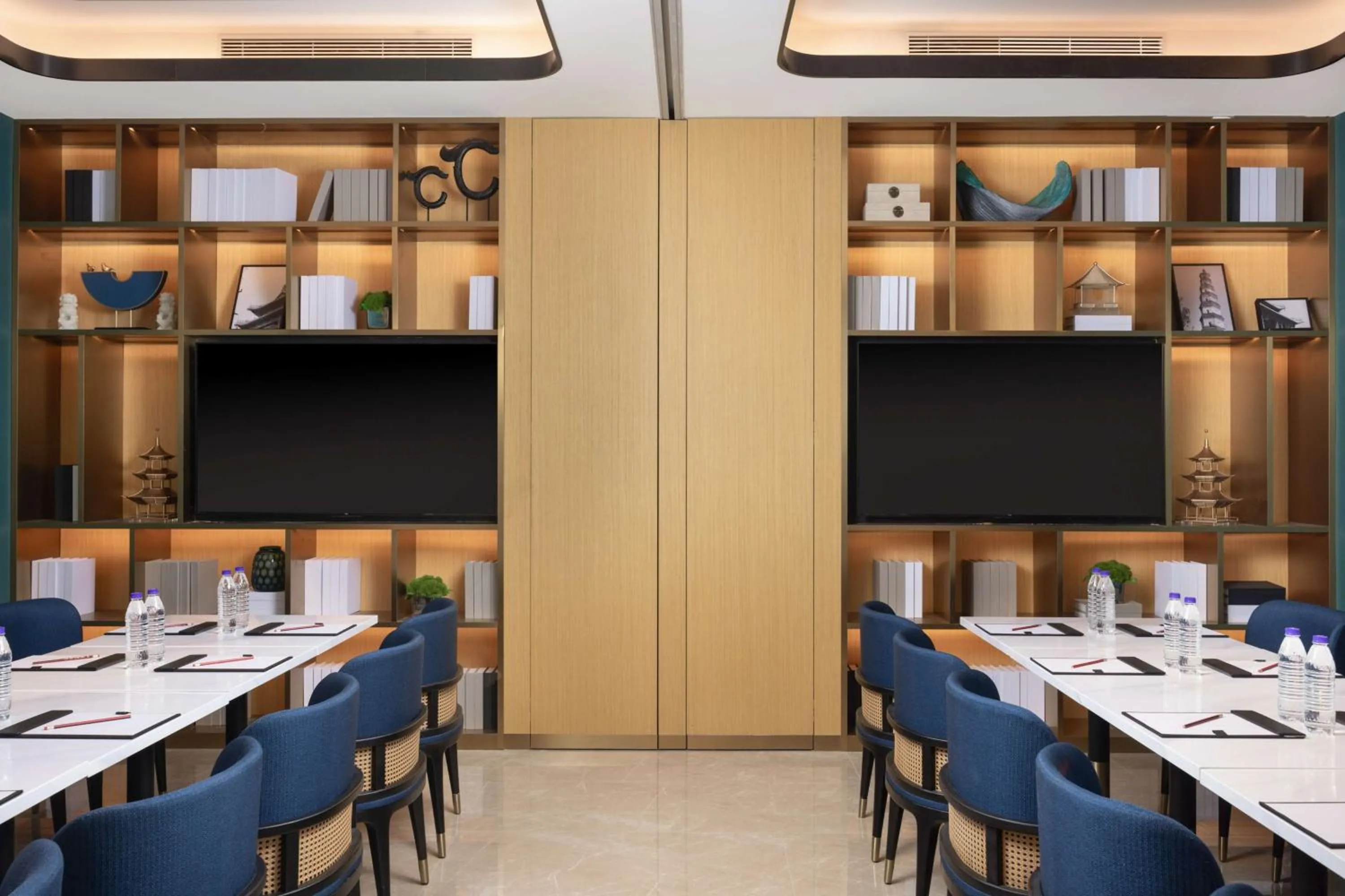 Meeting/conference room in Hilton Garden Inn Zhoukou Huaiyang