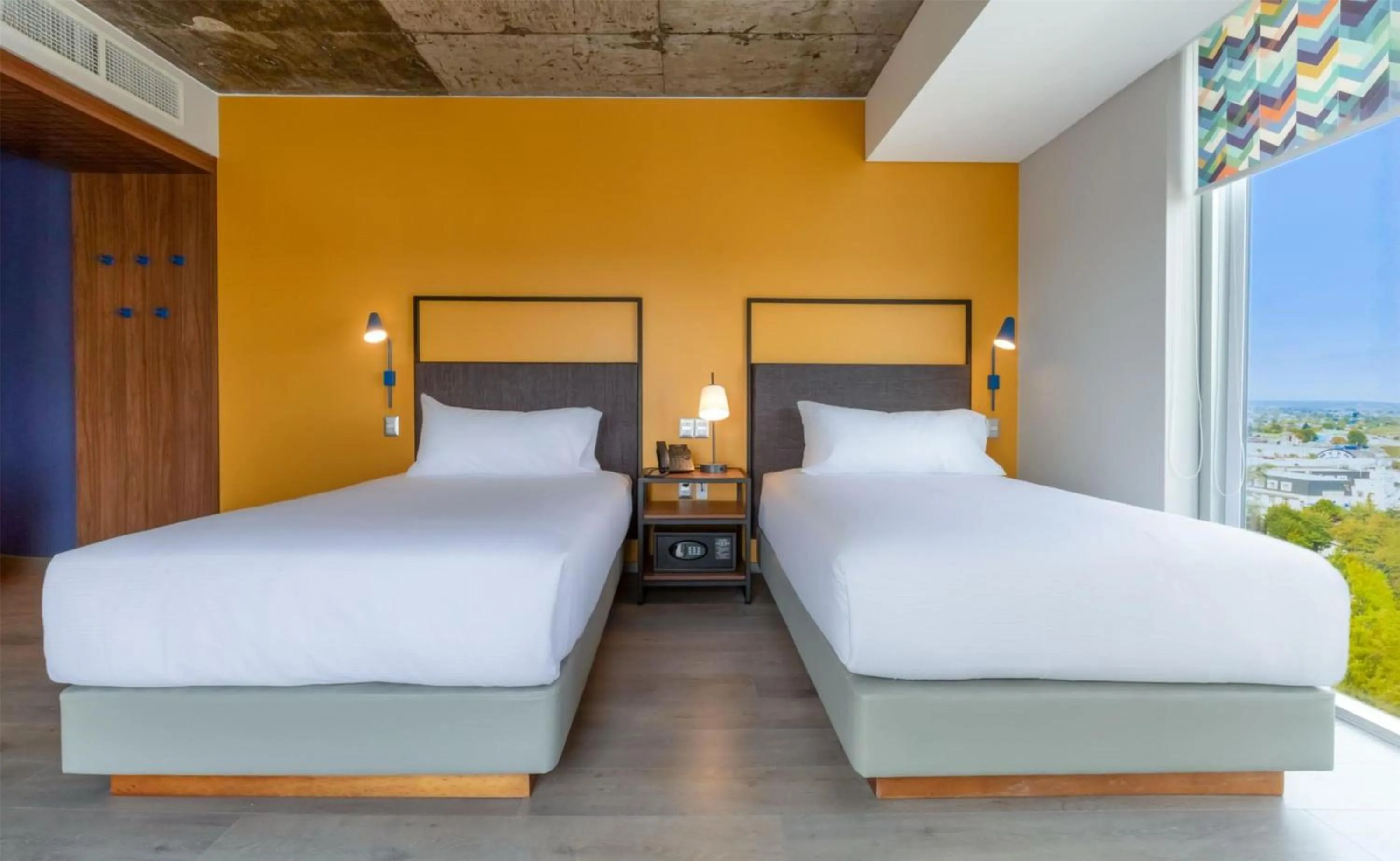 Bed in Tru By Hilton Chillan Ferrat