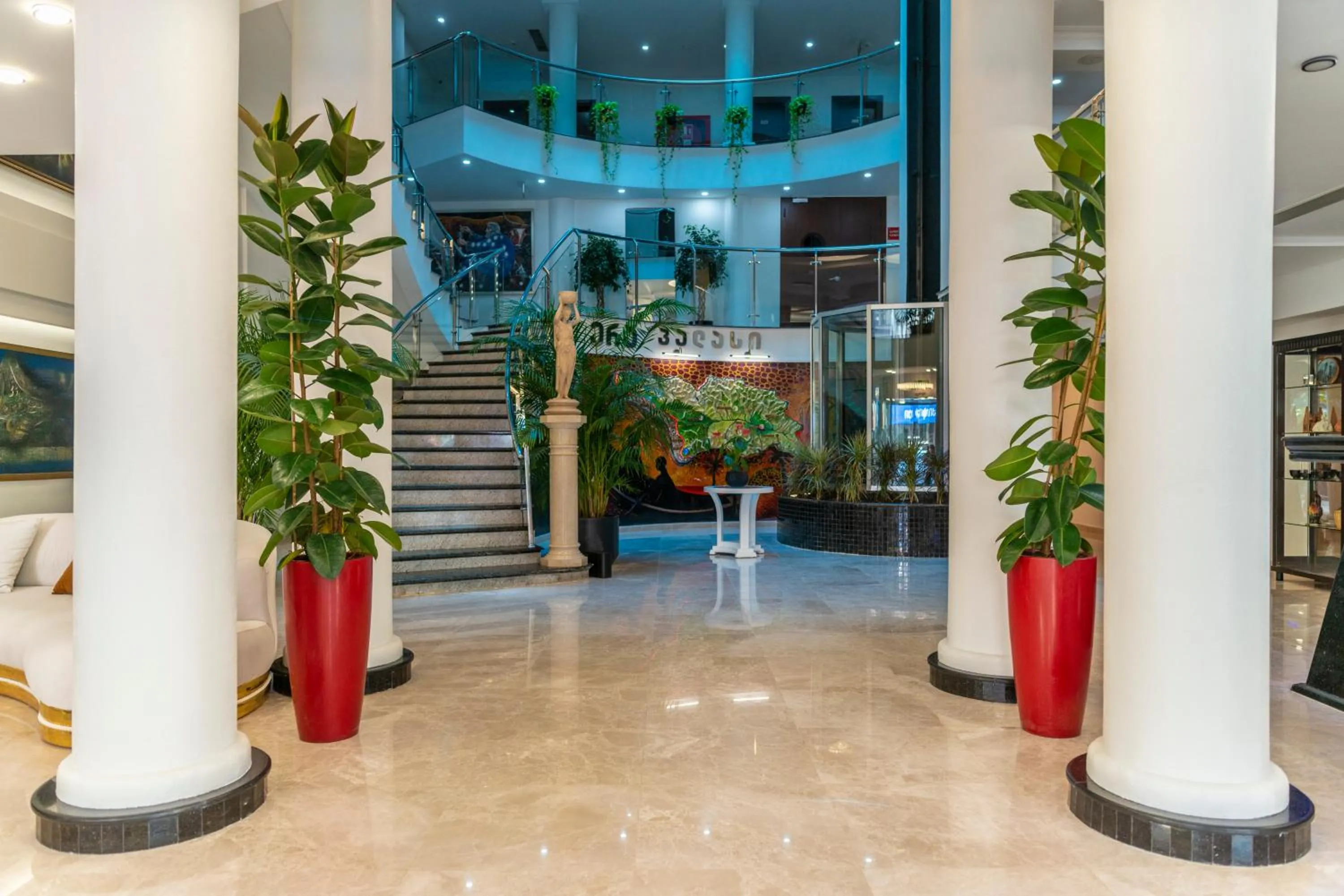 Lobby or reception in Era Palace Batumi