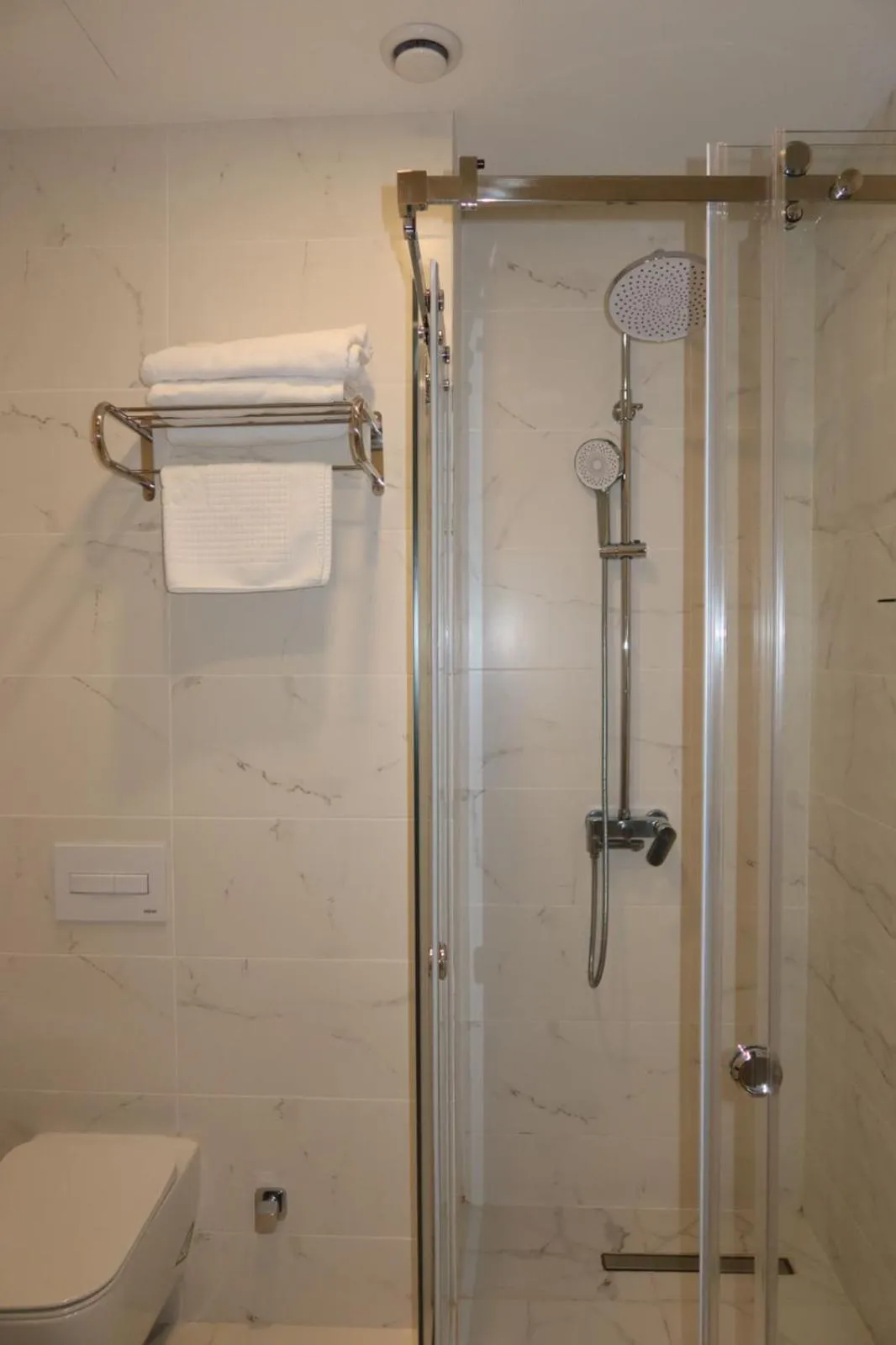 Shower in Era Palace Batumi