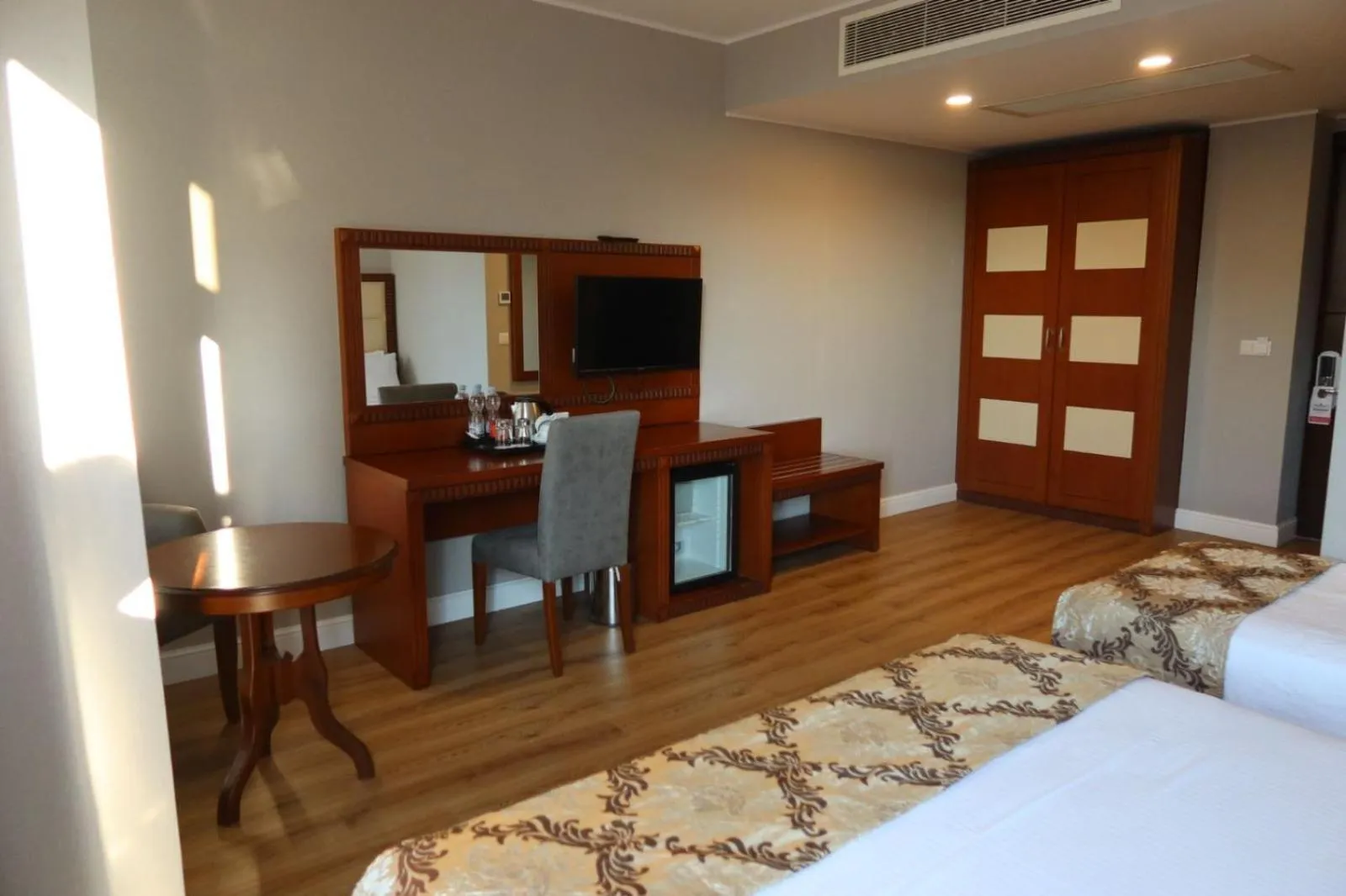 Photo of the whole room, Bed in Era Palace Batumi