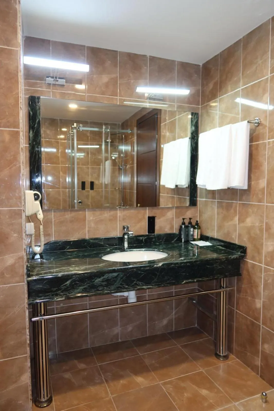 Shower in Era Palace Batumi