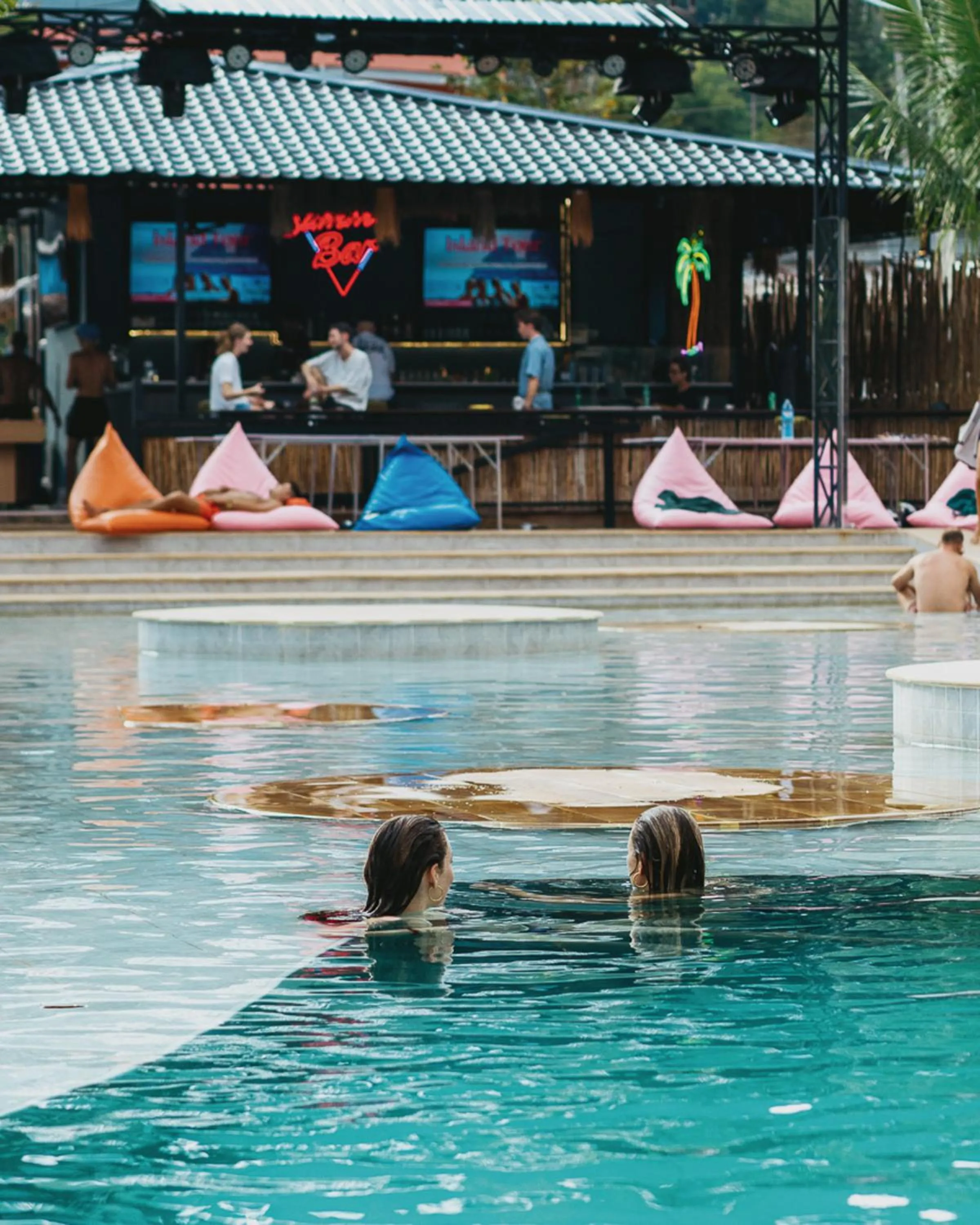 Summer Club and Hostel Ao Nang
