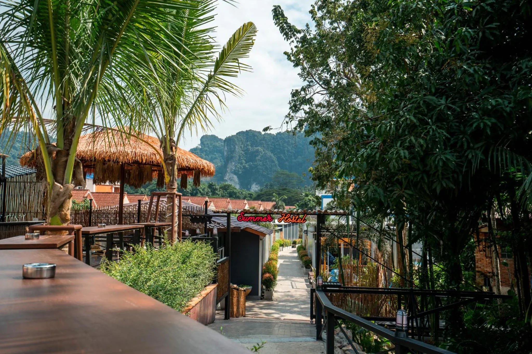 Summer Club and Hostel Ao Nang
