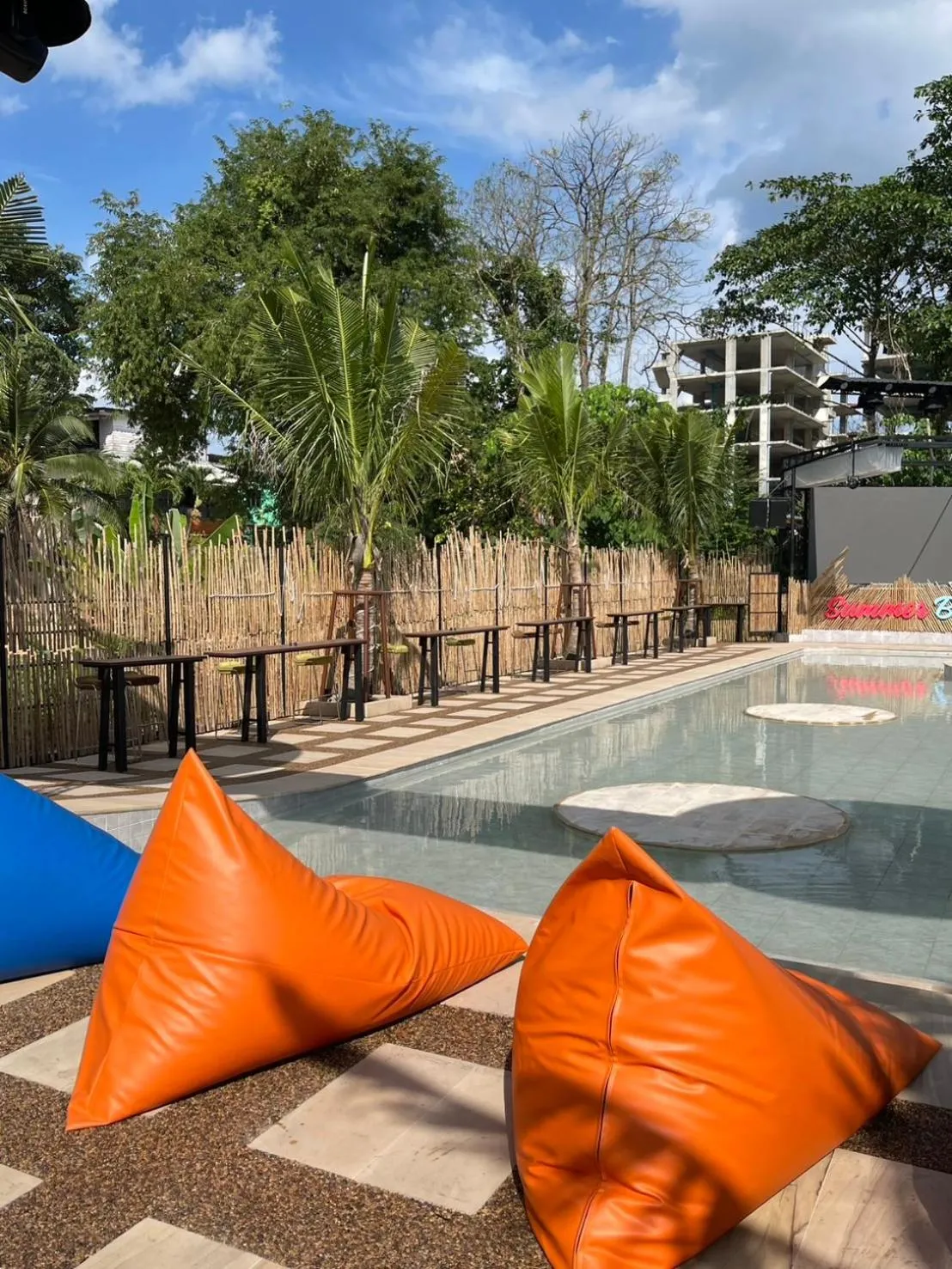 Swimming pool in Summer Club and Hostel Ao Nang