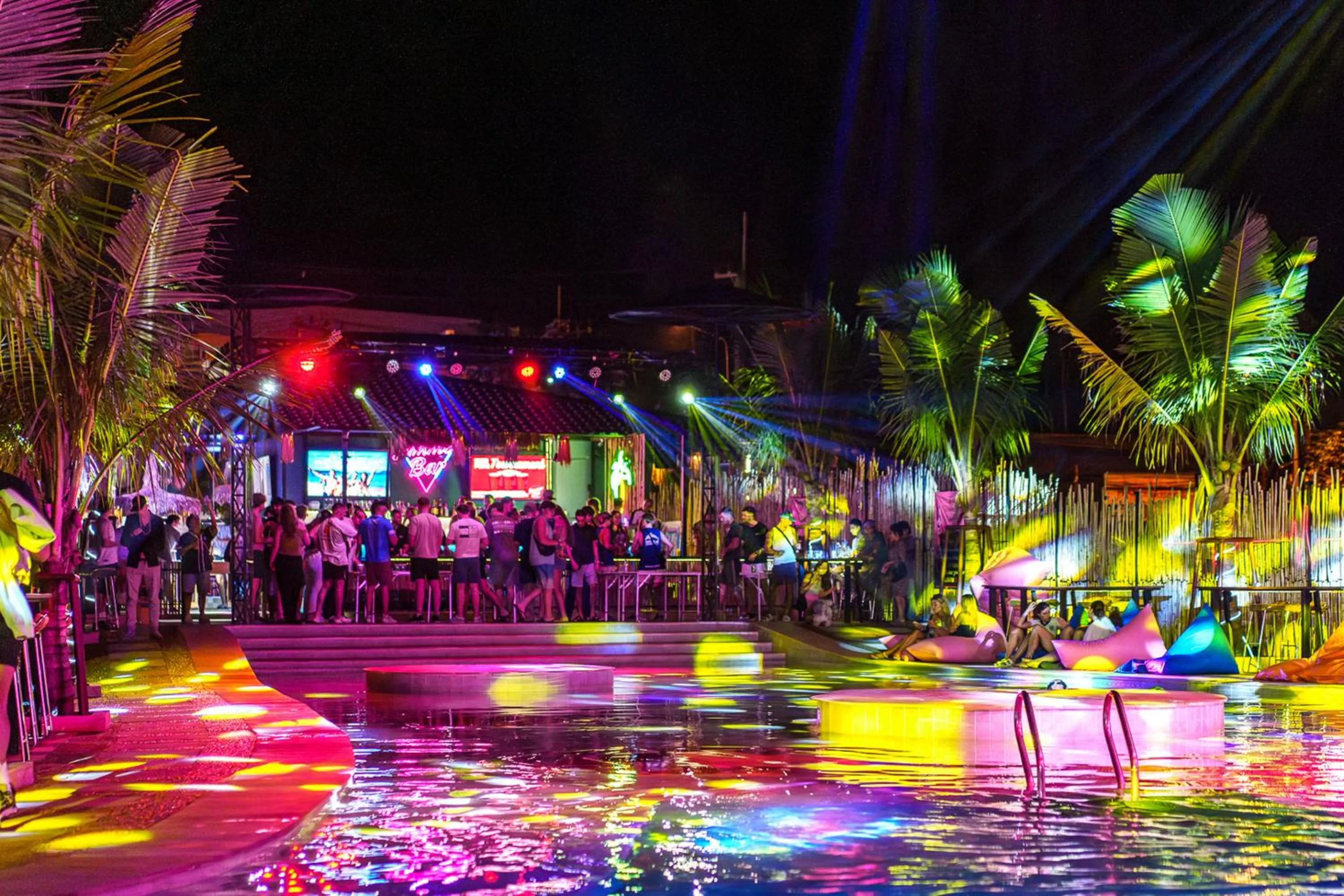 Summer Club and Hostel Ao Nang