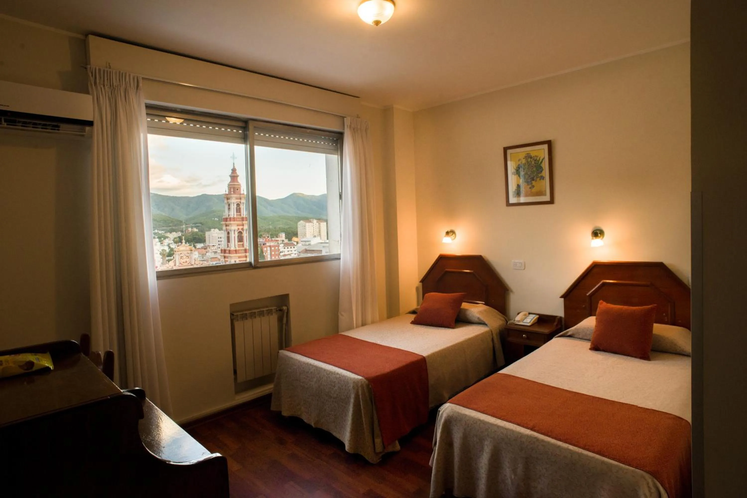Hotel Victoria Plaza