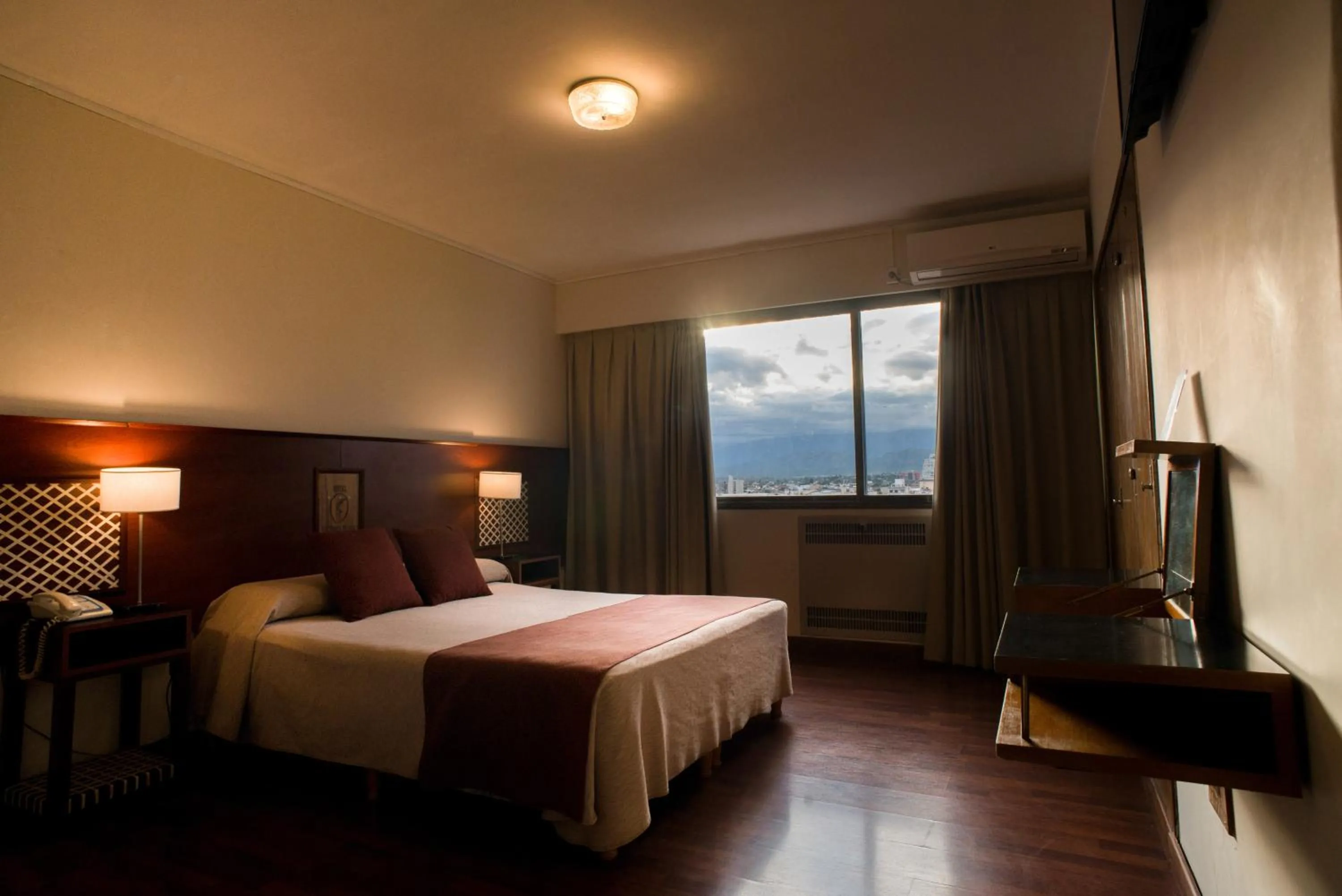 Hotel Victoria Plaza