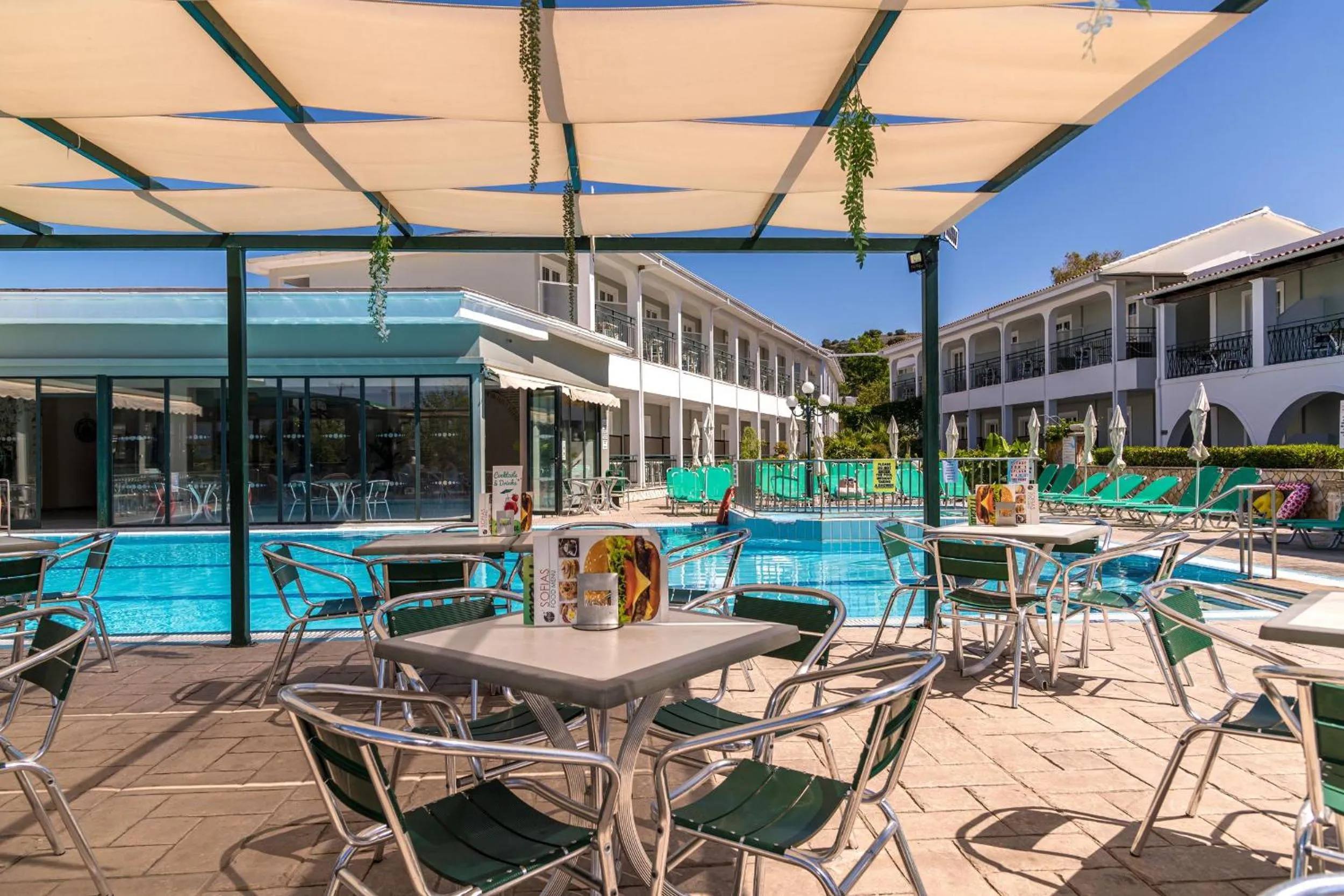 Restaurant/places to eat in Sofia's Hotel