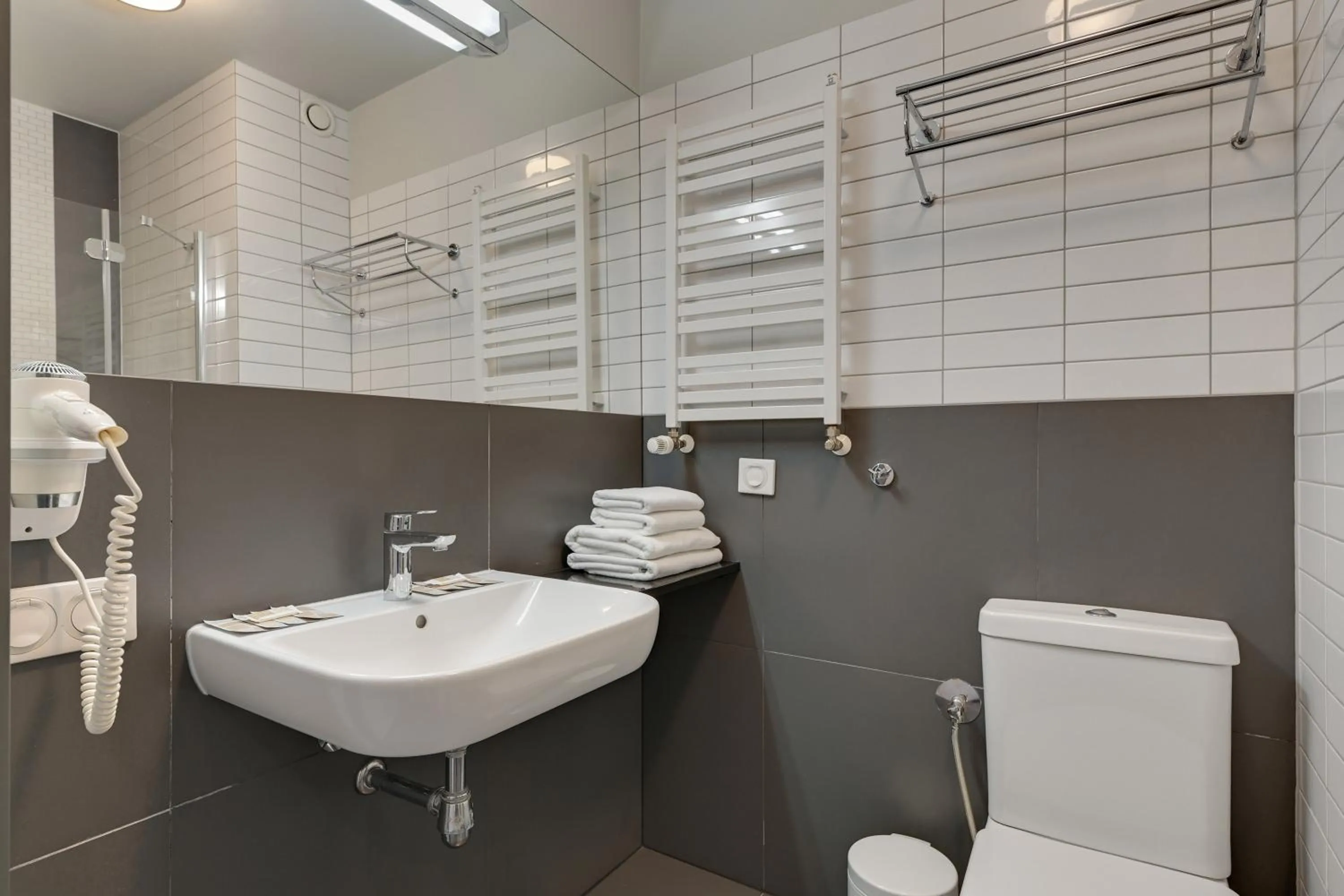 Bathroom in So Stay Bed & Breakfast - Self Check-in