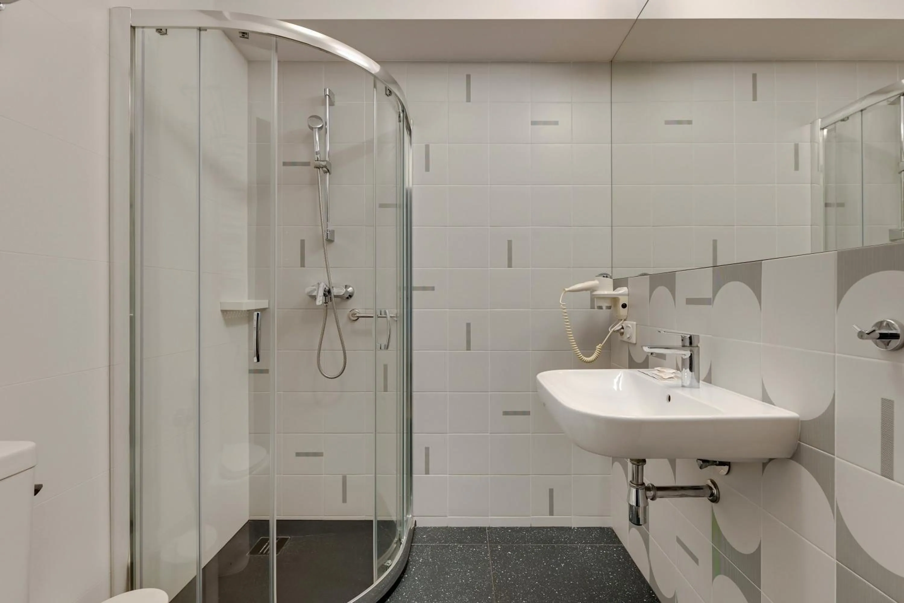 Bathroom in So Stay Bed & Breakfast - Self Check-in