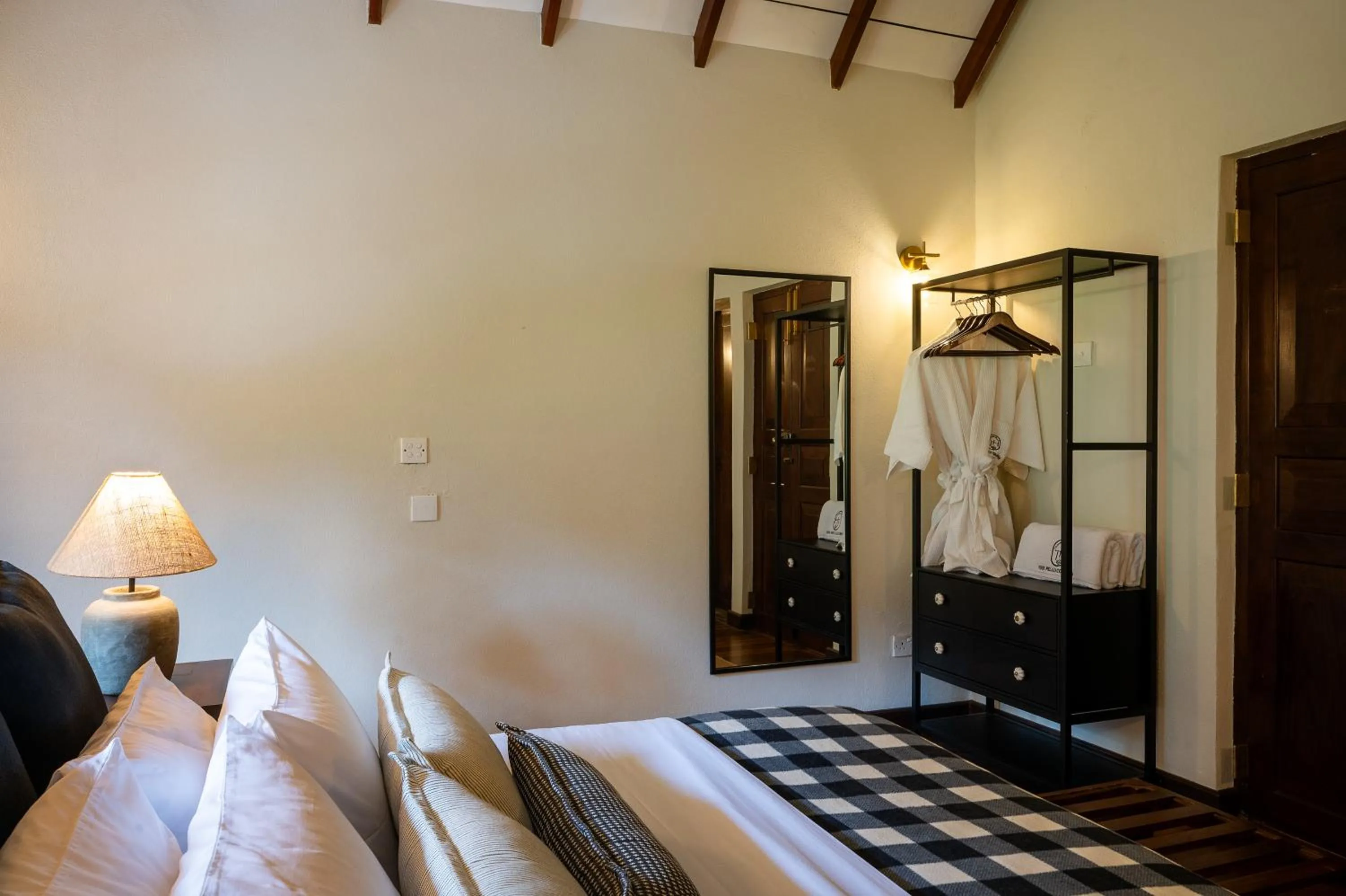 Bed in Tathya Hills - Luxe Garden Retreat In The Hills