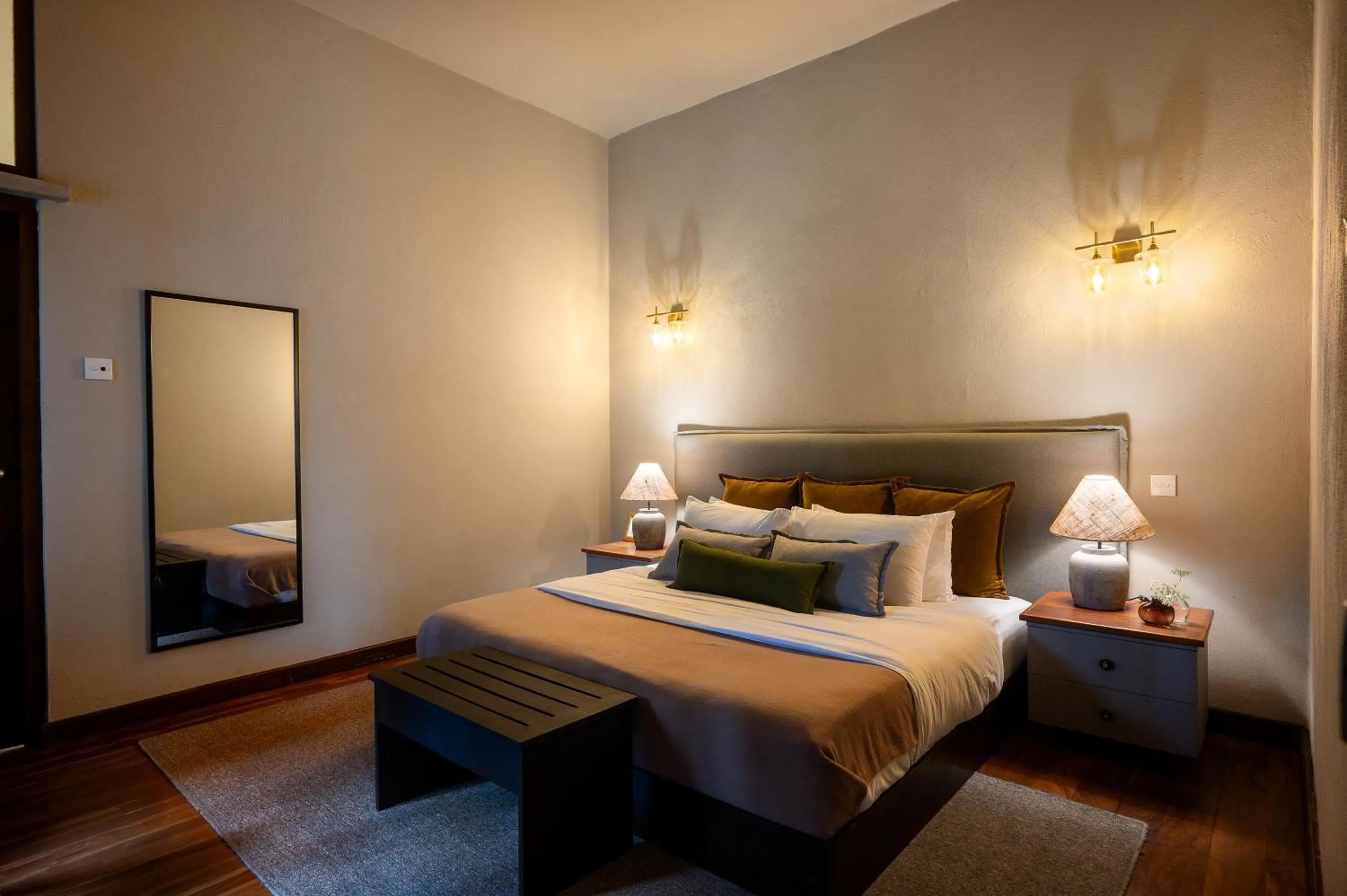 Bed in Tathya Hills - Luxe Garden Retreat In The Hills