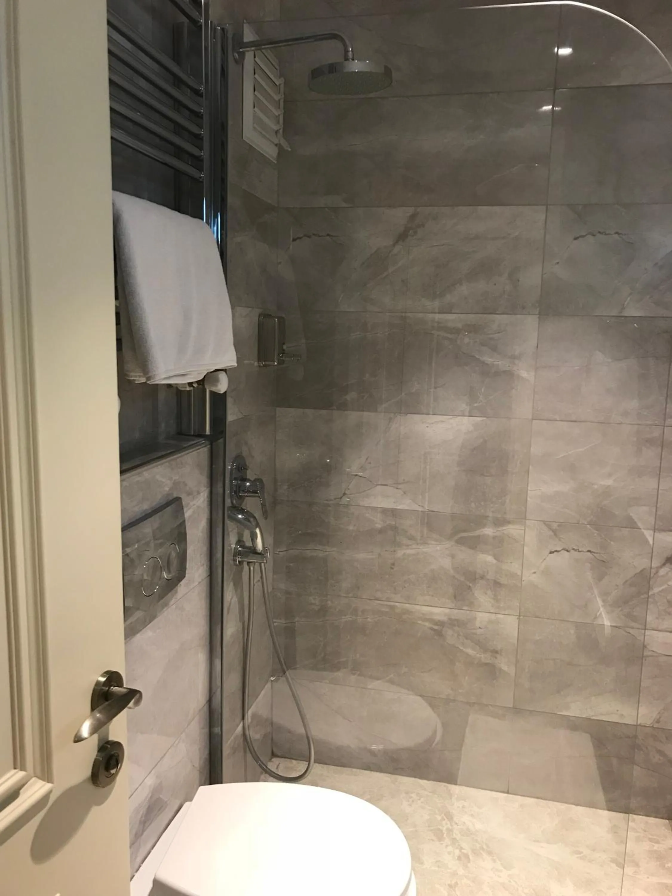 Shower in Fimka Hotel