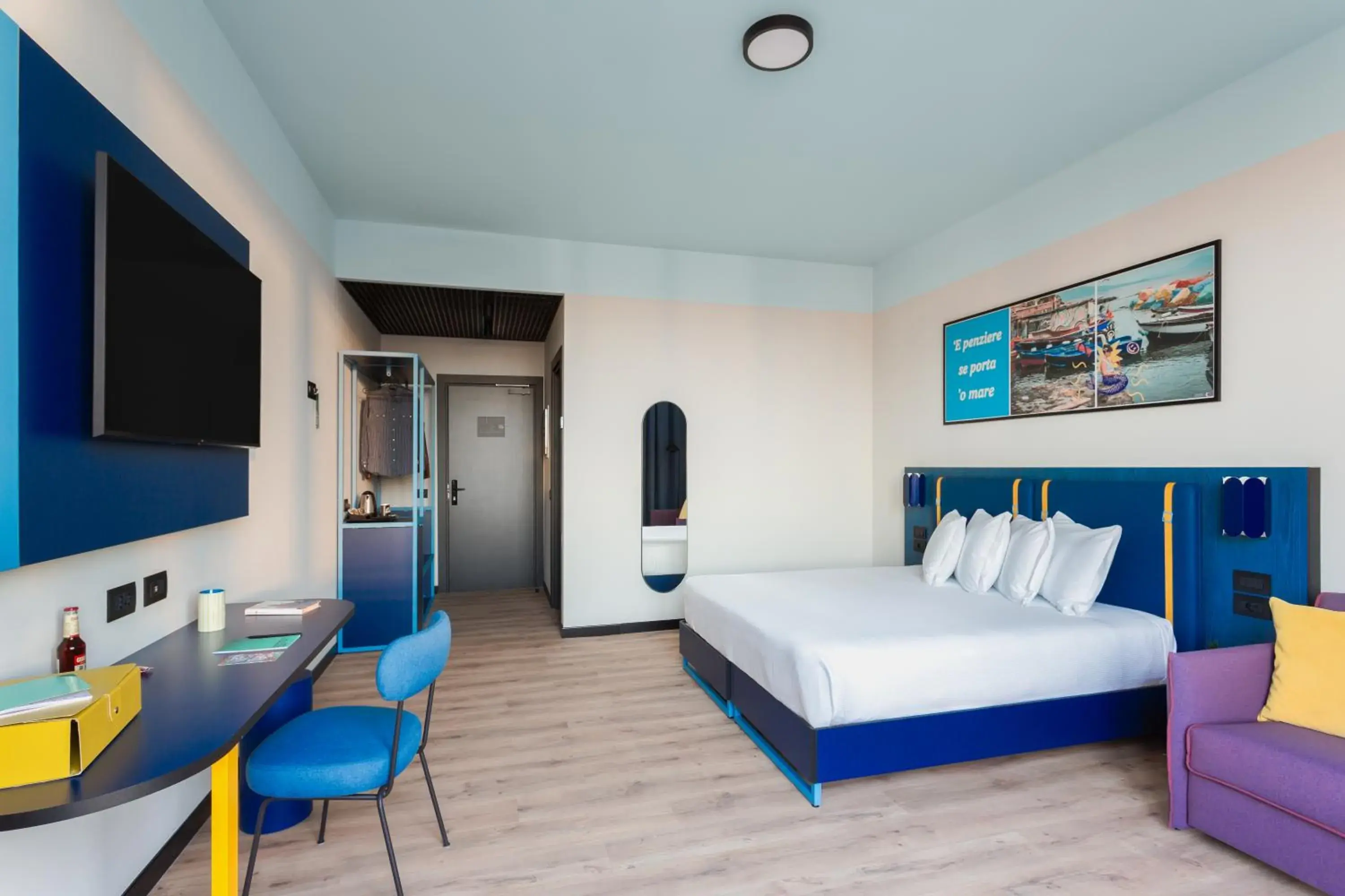 Superior Double or Twin Room with Terrace in CX Naples Centrale Superior Double or Twin Room with Terrace in CX Naples Centrale