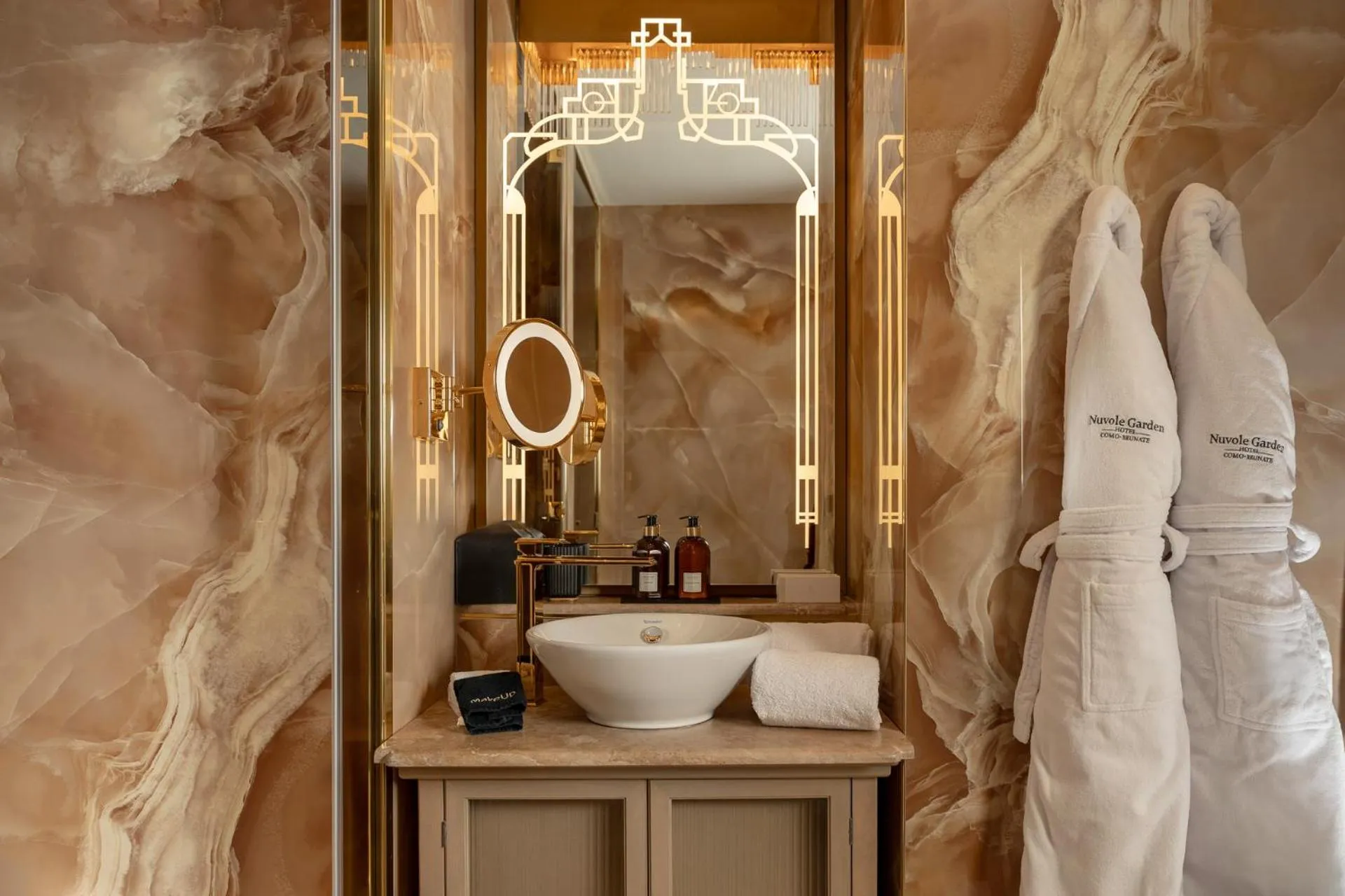 Bathroom in Nuvole Garden Hotel