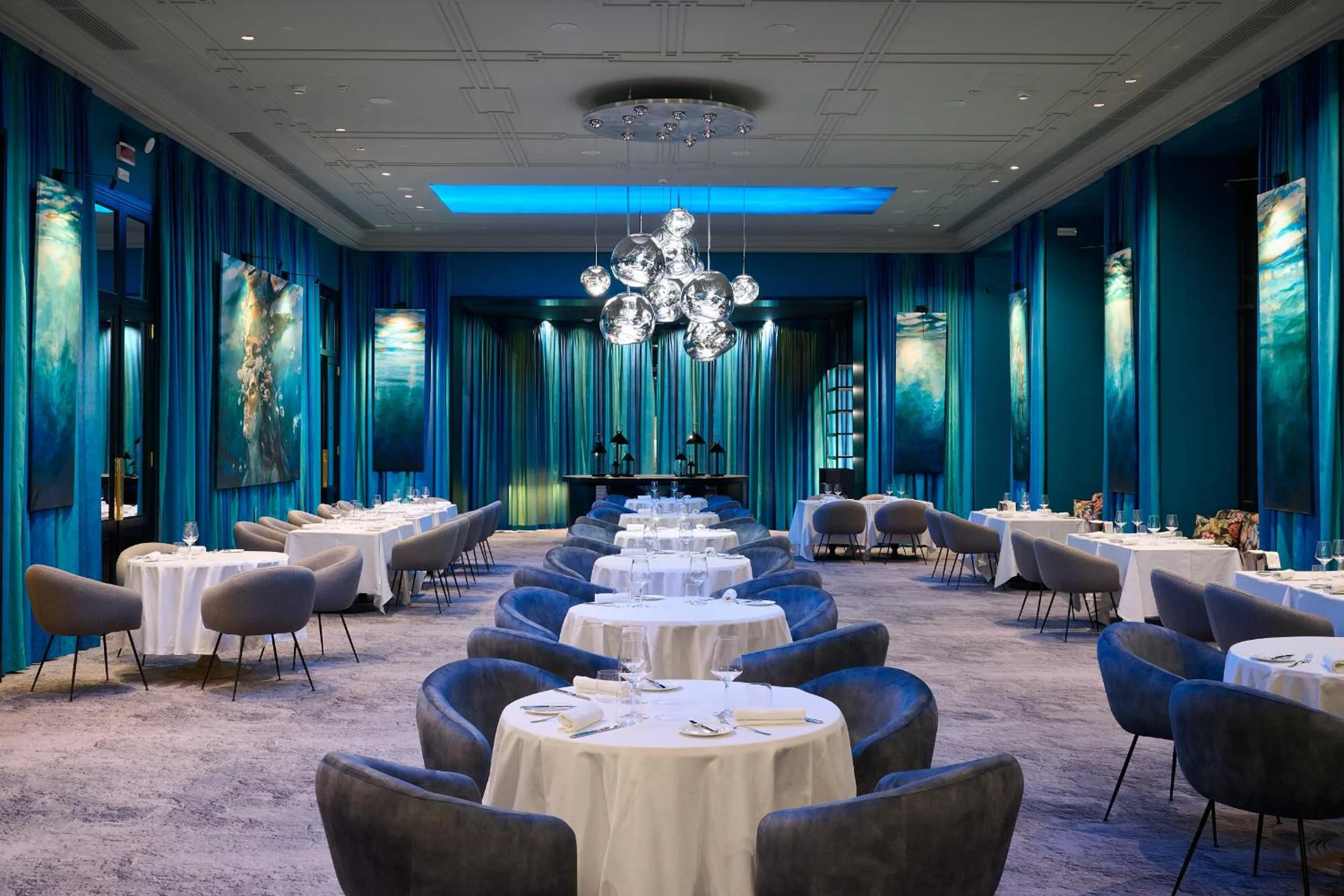 Restaurant/places to eat in Nuvole Garden Hotel