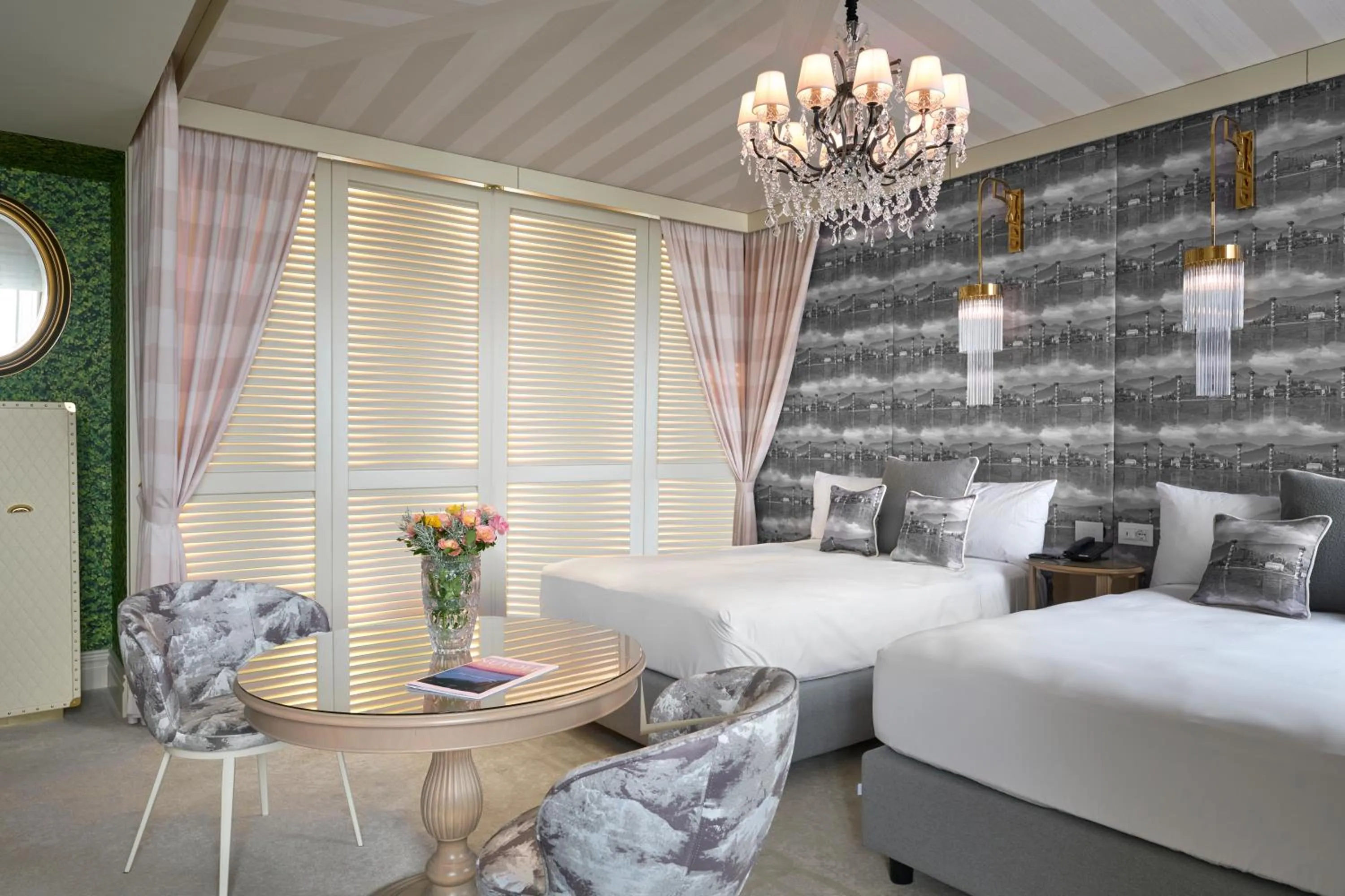 Twin Room with Lake View in Nuvole Garden Hotel